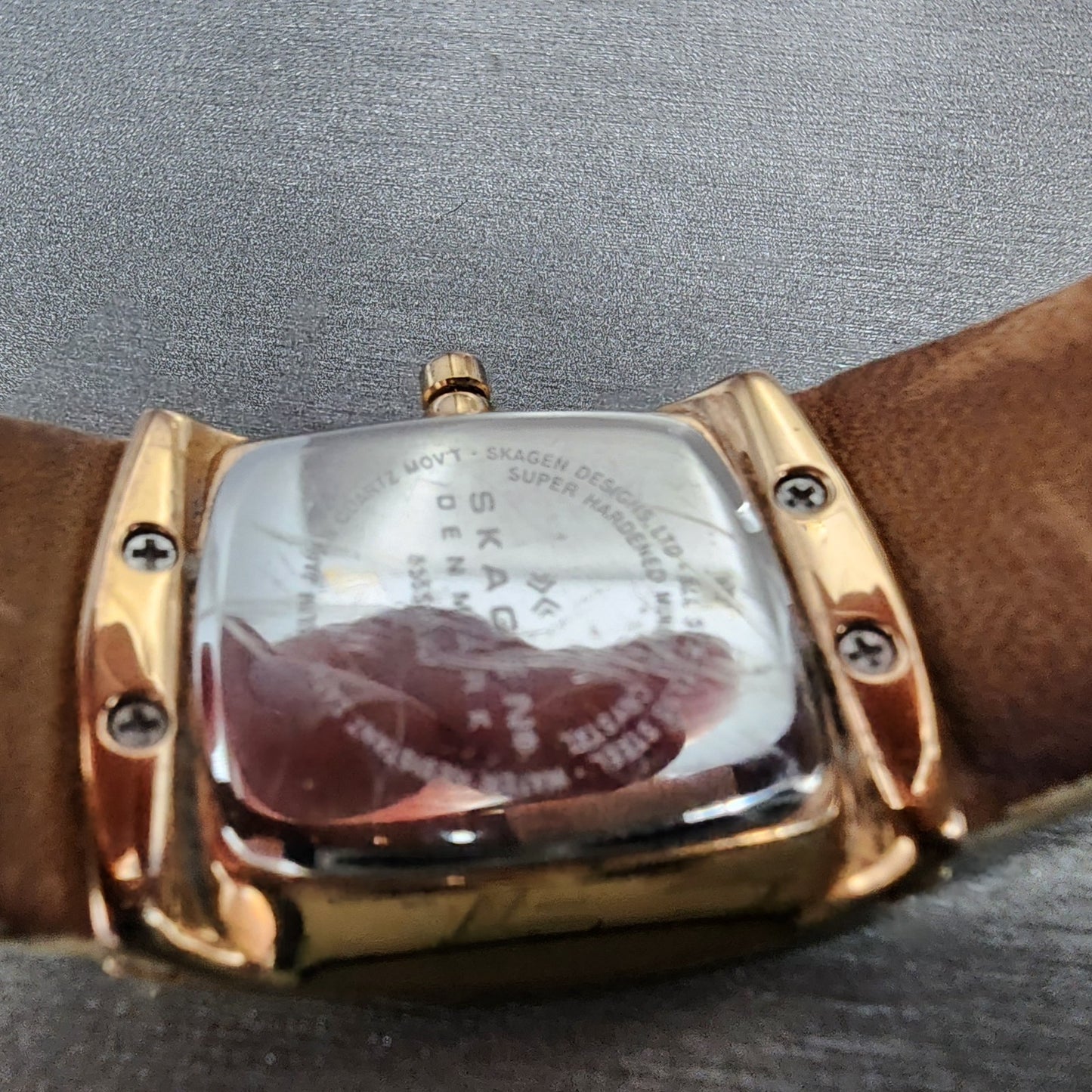 Skagen Tank Watch Women 24mm MOP Dial Rose Gold Tone Rectangle New Battery9