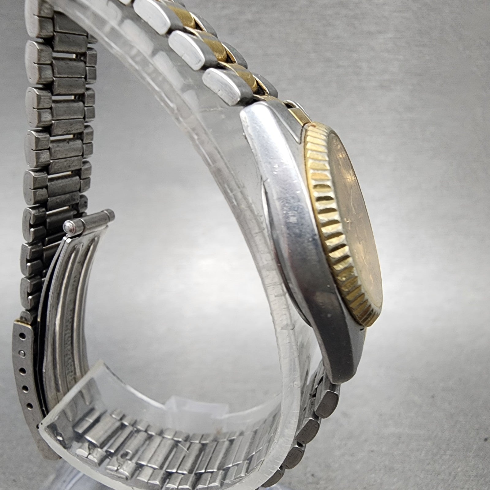 Seiko SQ Watch Women 24mm Champagne Dial Two Tone Daydate 2a230030 New Battery3