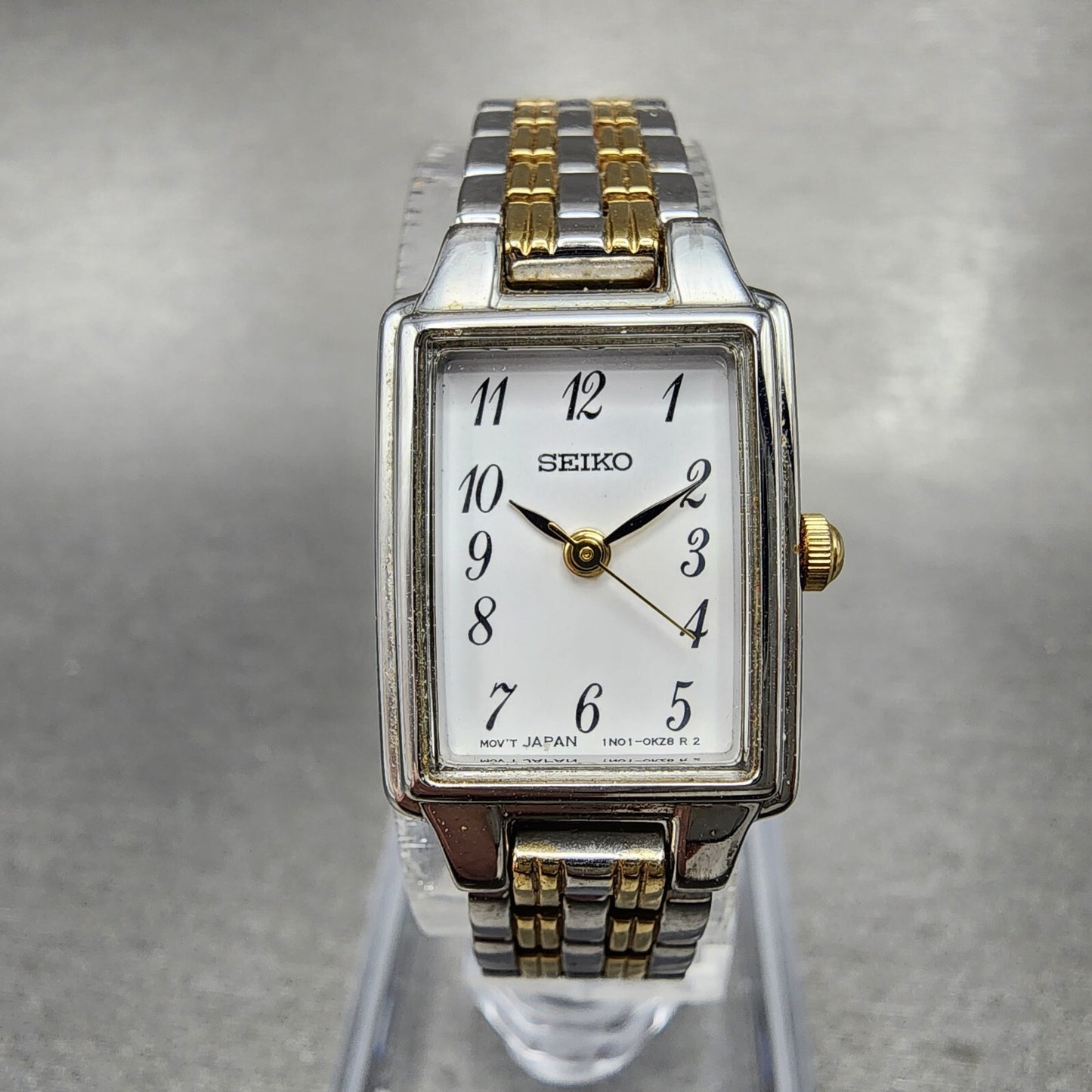 Seiko Tank Watch Women 16mm White Dial Two Tone Rectangle 1N010FH0 New Battery0