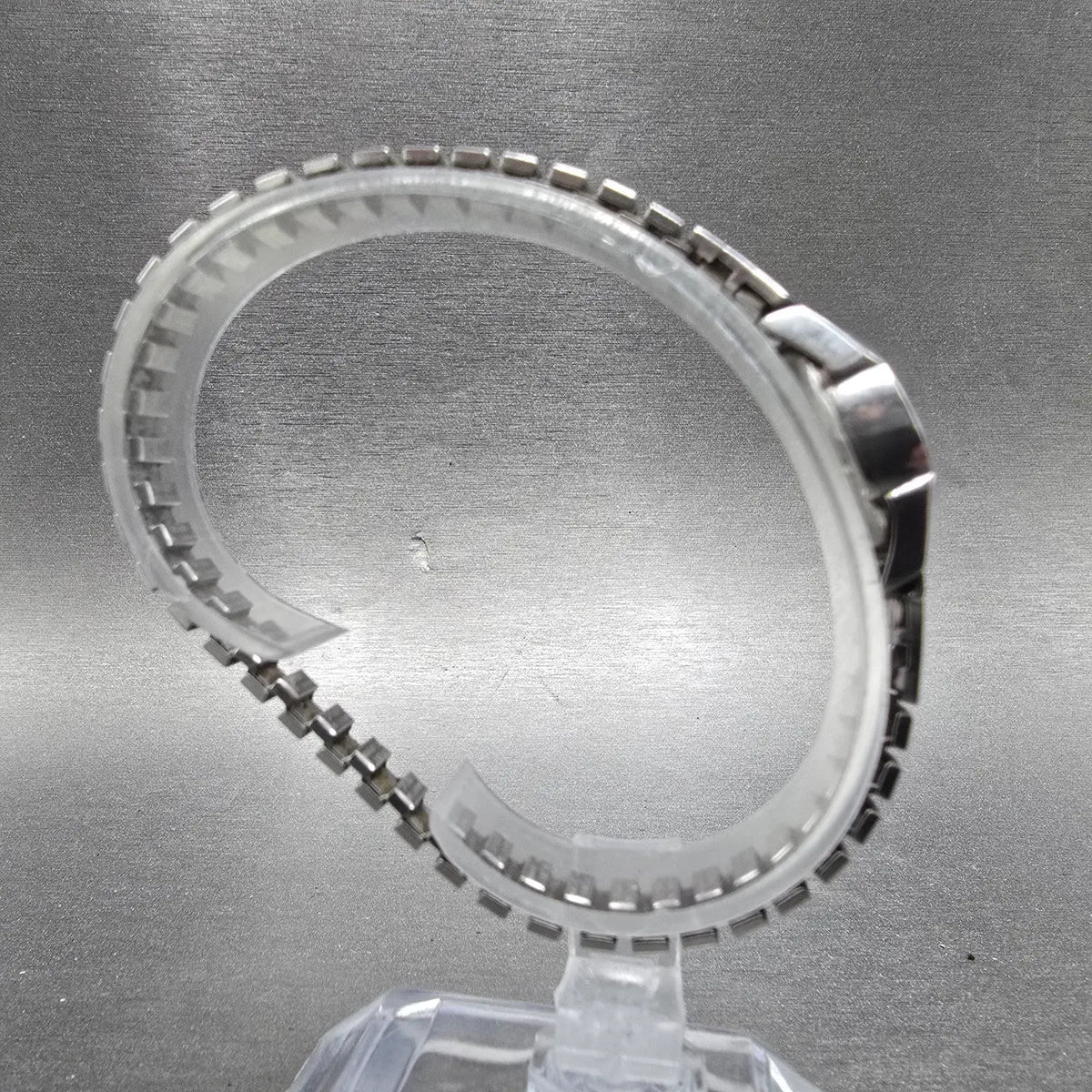 Universal Watch Women 16mm Cream Dial Stainless Steel Manual Wind 25504-1 PARTS9