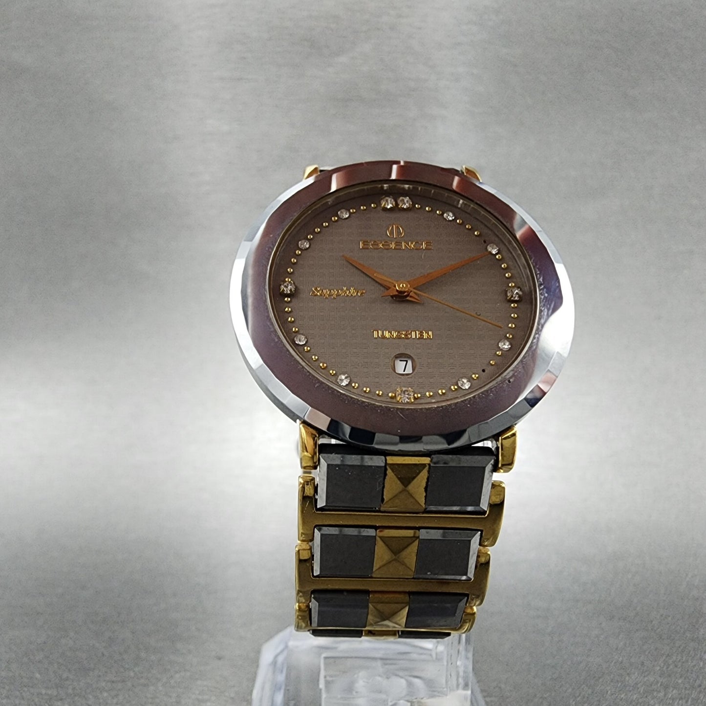 Essence Watch Women Gray Dial Tungsten Case Date Round New Battery5