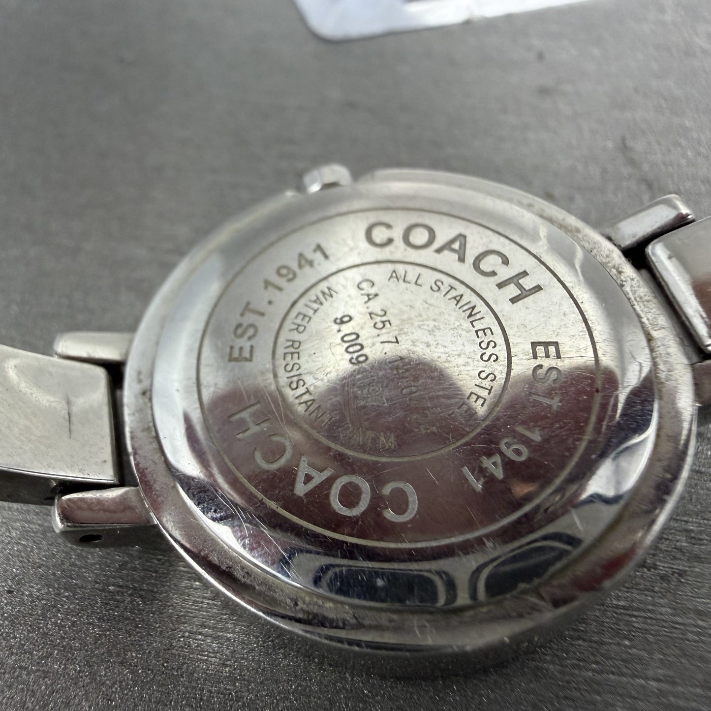 Coach Watch Women 27mm White Dial Silver Tone Round Bangle New Battery9