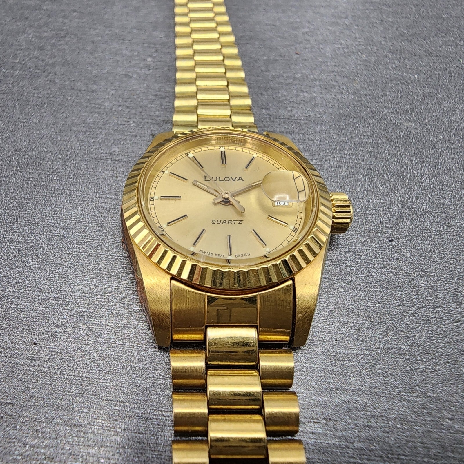 Bulova Watch Women 26mm Gold Dial Gold Tone Date Round BROKEN BAND New Battery2