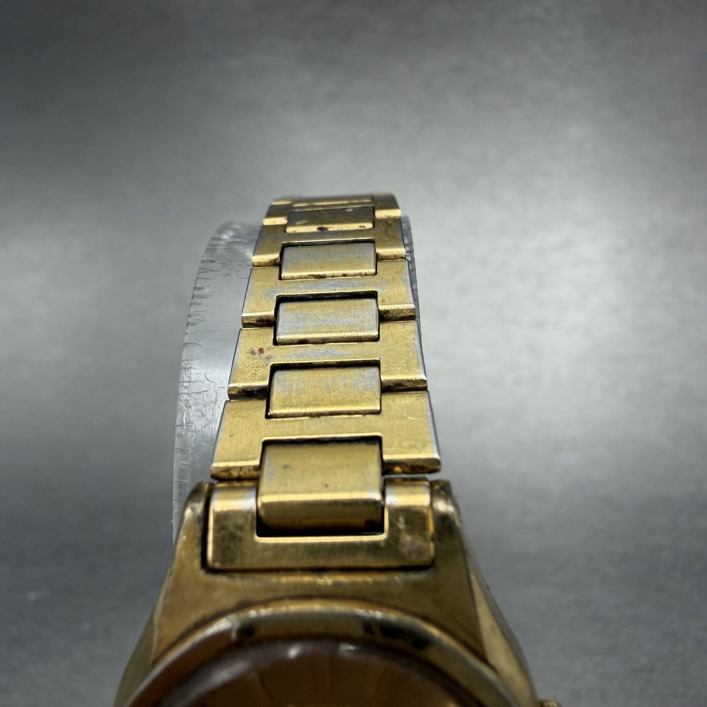 Seiko SQ Watch Women 23mm Champagne Dial Gold Tone Daydate 8523-0040 New Battery4