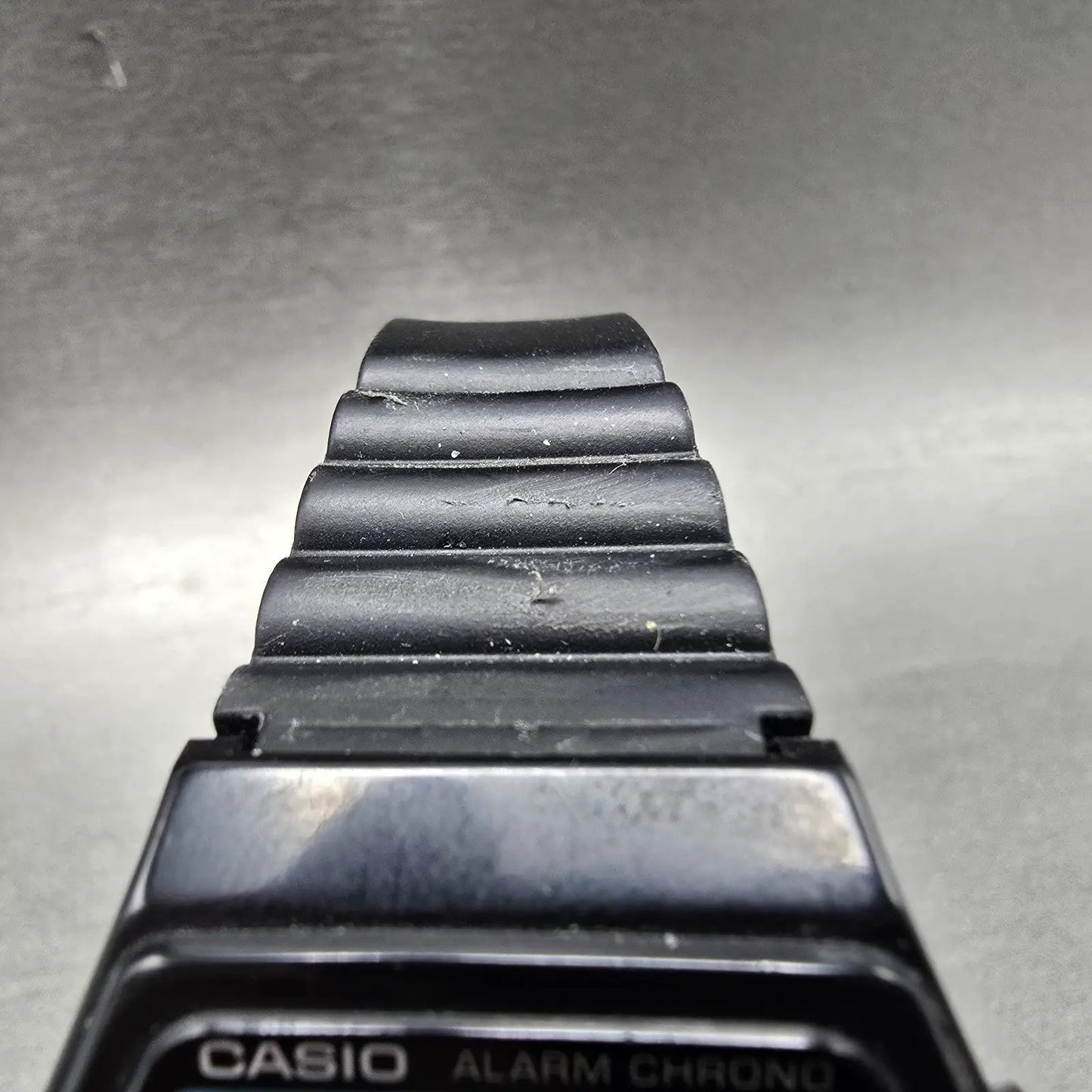Casio W-26B Watch Men 37mm Black Alarm Chronograph Digital New Battery Vintage4
