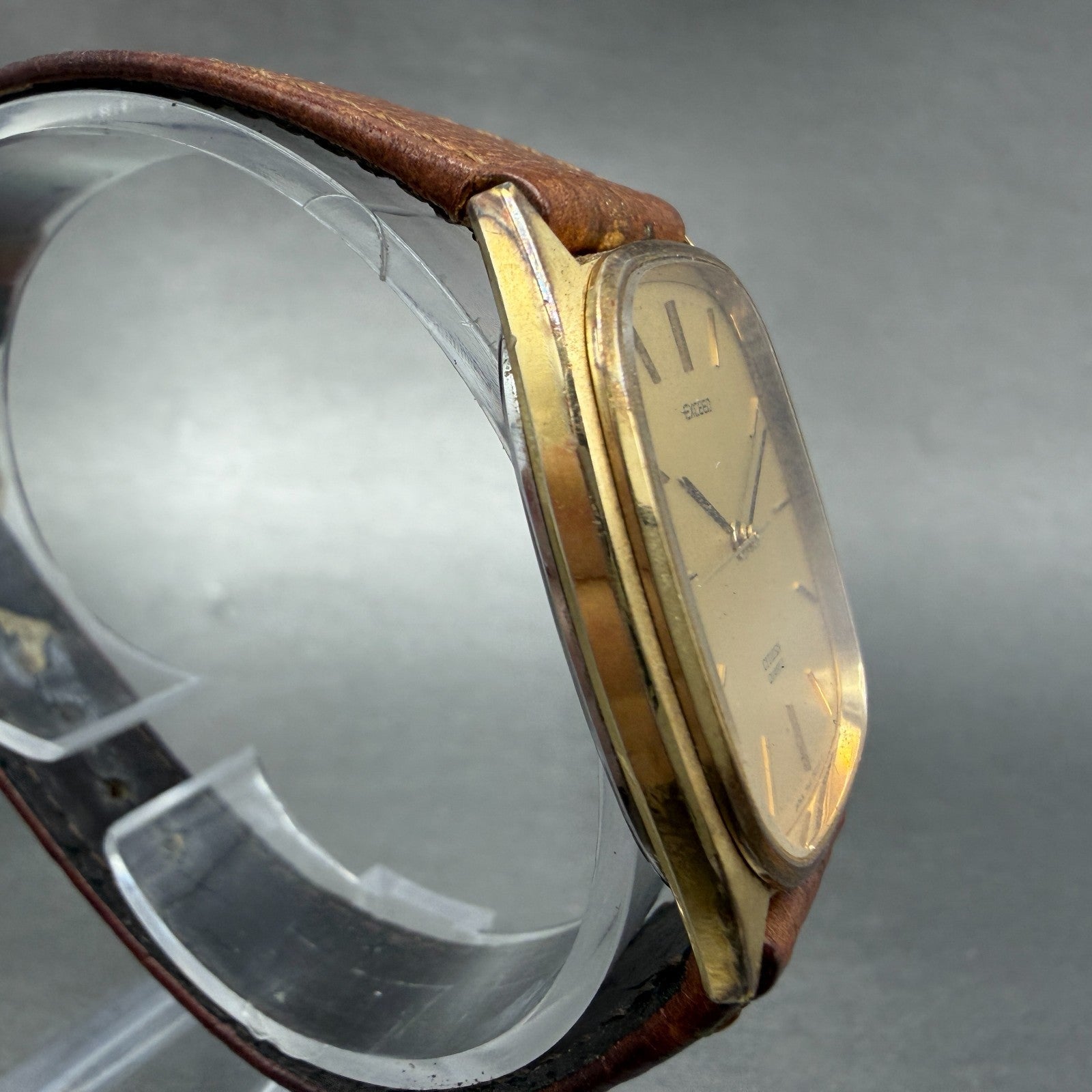 Citizen Exceed Watch Men 29mm Gold Dial Gold Tone Oval 4-795202 New Battery3