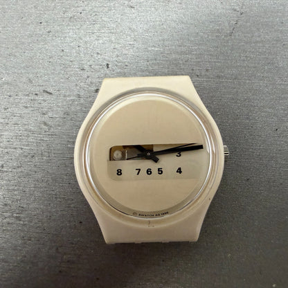 Swatch Screen Watch Men 34mm Beige Dial Beige Tone Round GW117 New battery0