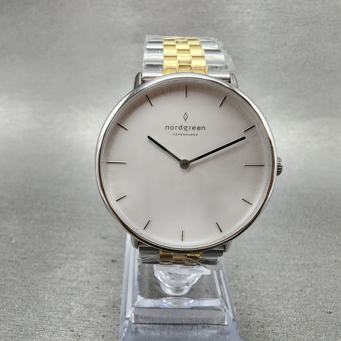 Nordgreen Native Watch Women 36mm White Dial Two Tone Round New Battery0