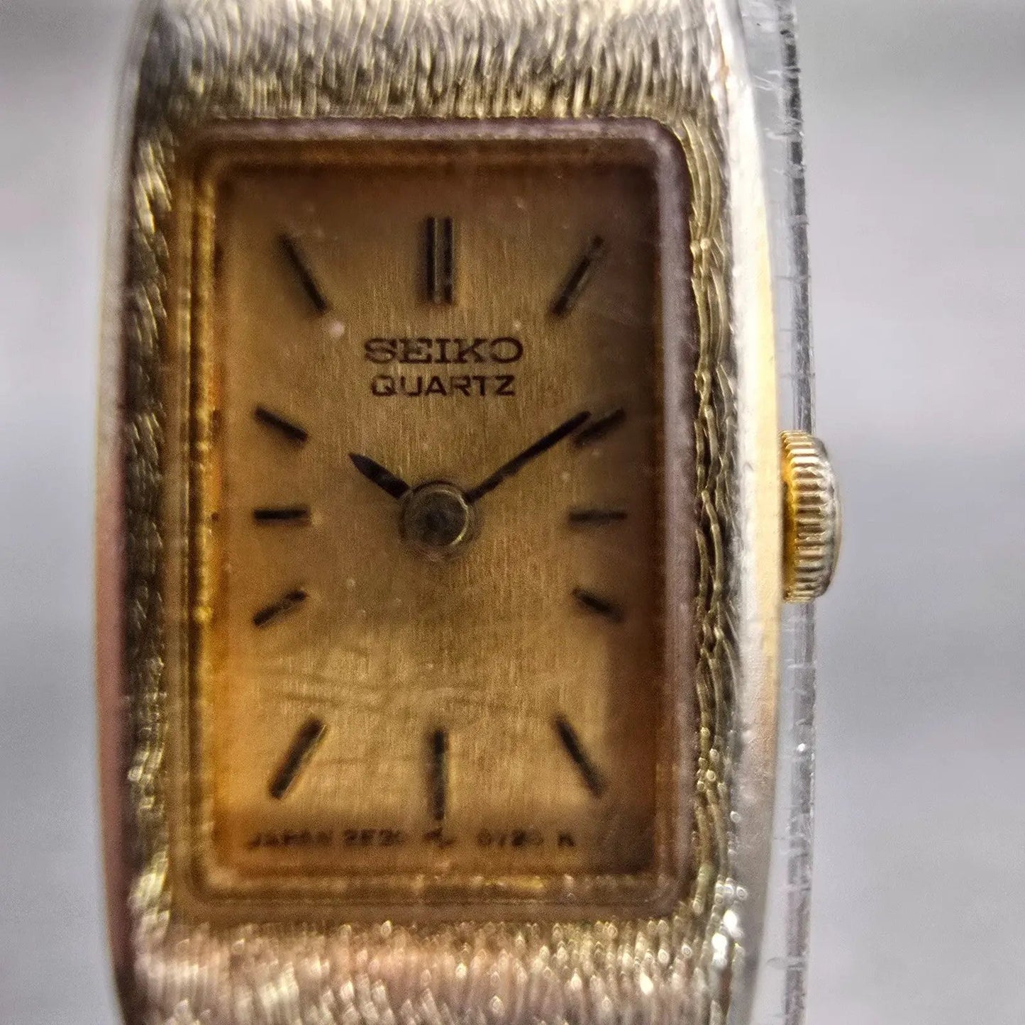 Seiko Watch Women 12mm Gold Dial Gold Tone Rectangle 2E20-5550 New Battery VTG1