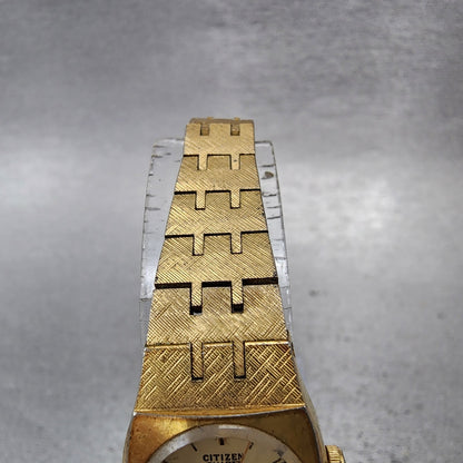 Citizen CQ Watch Women 18mm Champagne Dial Gold Tone 4752457 New Battery5
