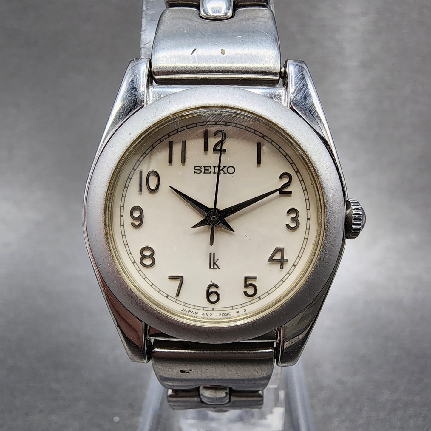 Seiko Lukia Watch Women 25mm White Dial Silver Tone 4n210980 New Battery0