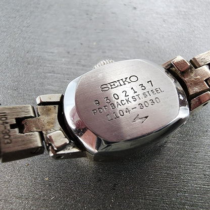 Seiko Salvia Watch Women 15mm Silver Dial Silver Tone Manual 11043030 Runs9
