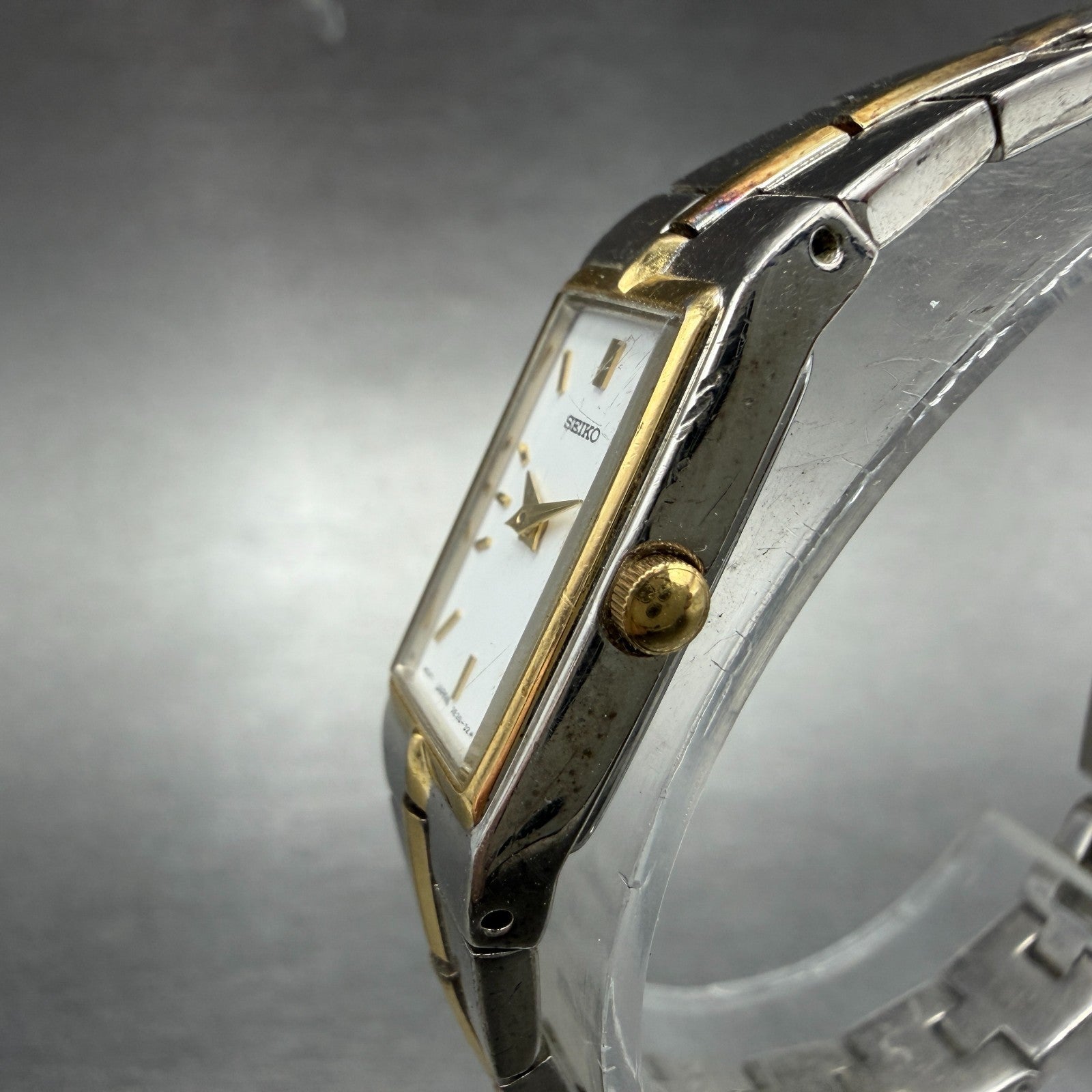 Seiko Tank Watch Women 13mm White Dial two Tone Rectangle 2E20-0AY0 New BatteryK2