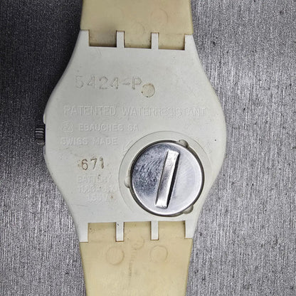 Swatch DOTTED SWISS Watch Men White Dial White Tone Round GW104 New Battery VTG10