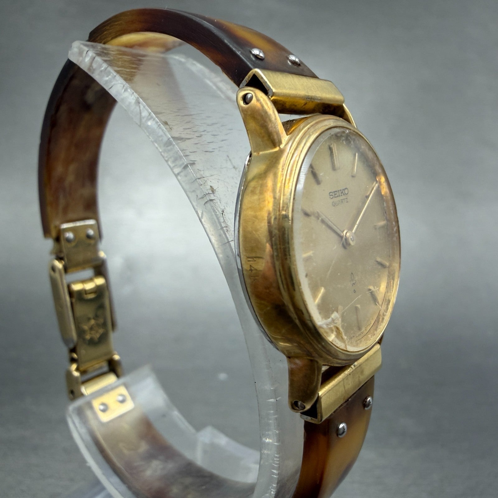 Seiko Watch Women 22mm Champagne Dial Gold Tone Round 2320-0100 New Battery3