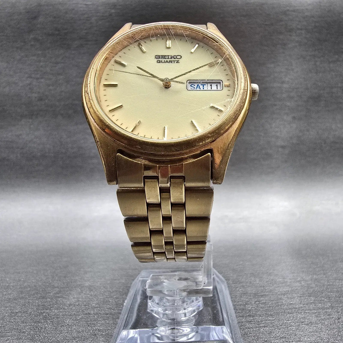 Seiko Watch Men 37mm Luminous Dial Gold Tone Daydate Round 7N43-9048 New Batt JP5