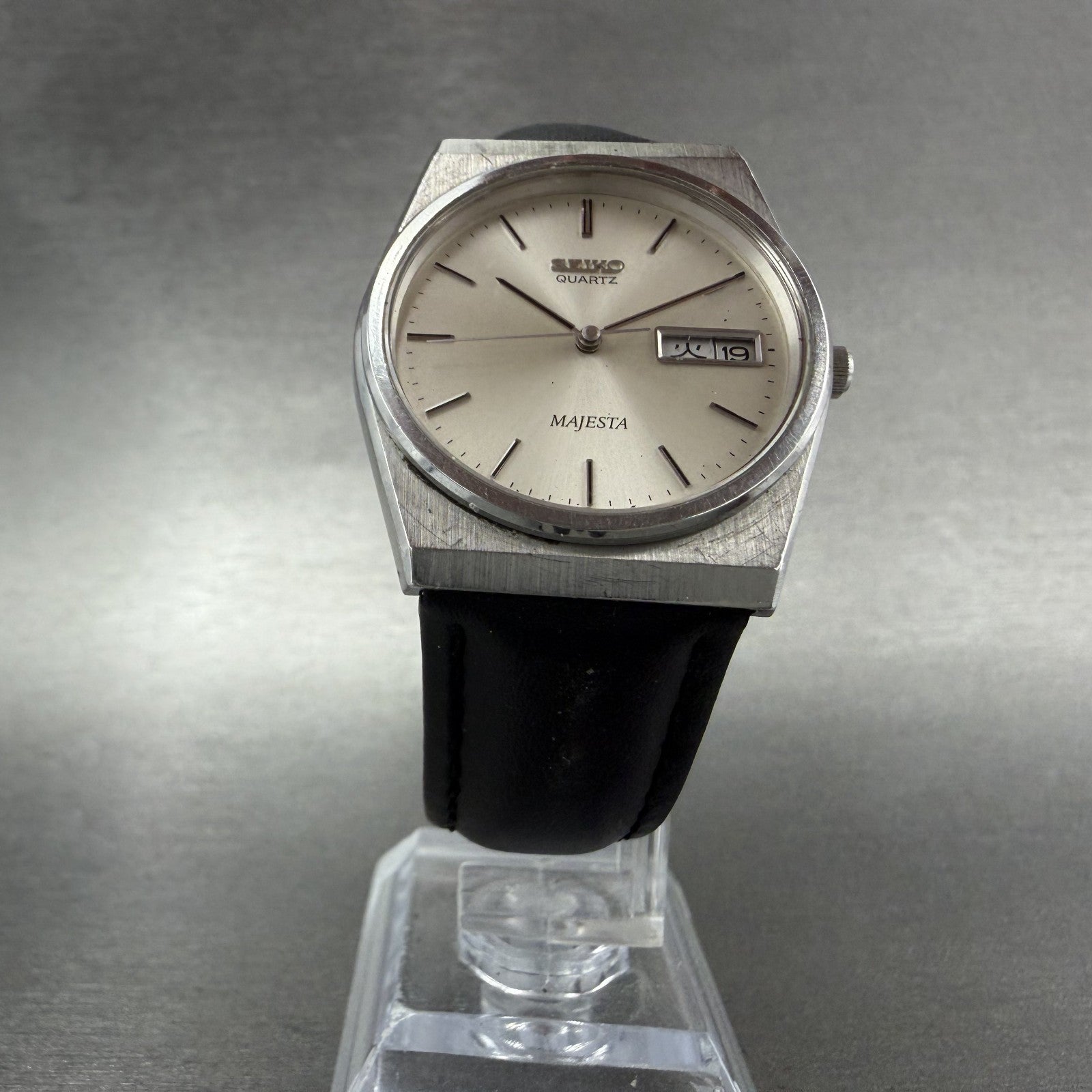Seiko Majesta Watch Men 32mm Silver Dial Silver Tone Daydate 9063-6000 New Batt5