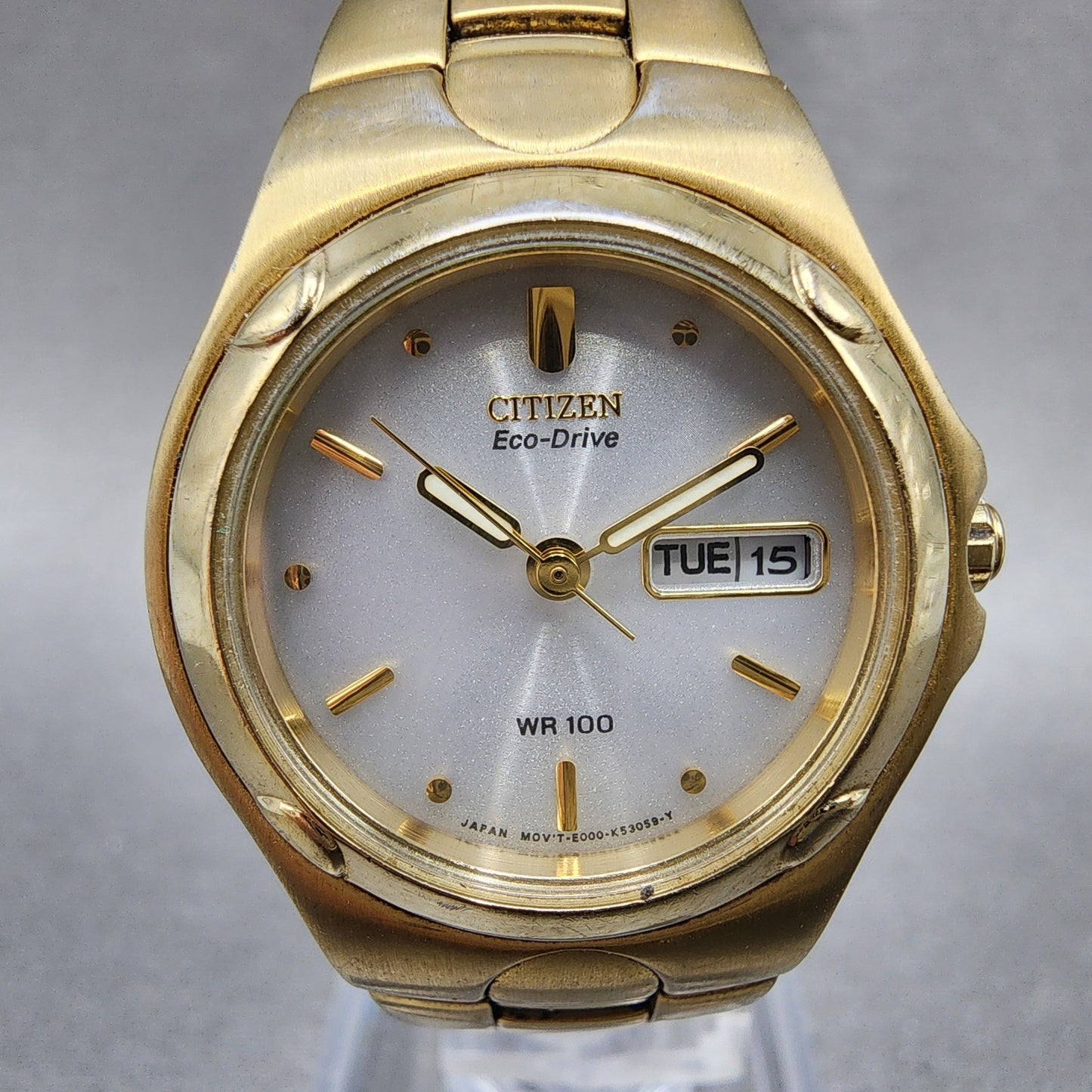 Citizen ecoDrive WR 100 Watch Women 26mm Silver Dial Gold Tone Daydate Runs1