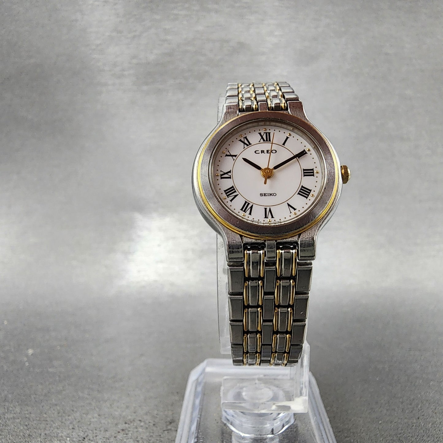 Seiko Creo Watch Women 24mm White Dial Two Tone Round 1F210B70 New Battery5