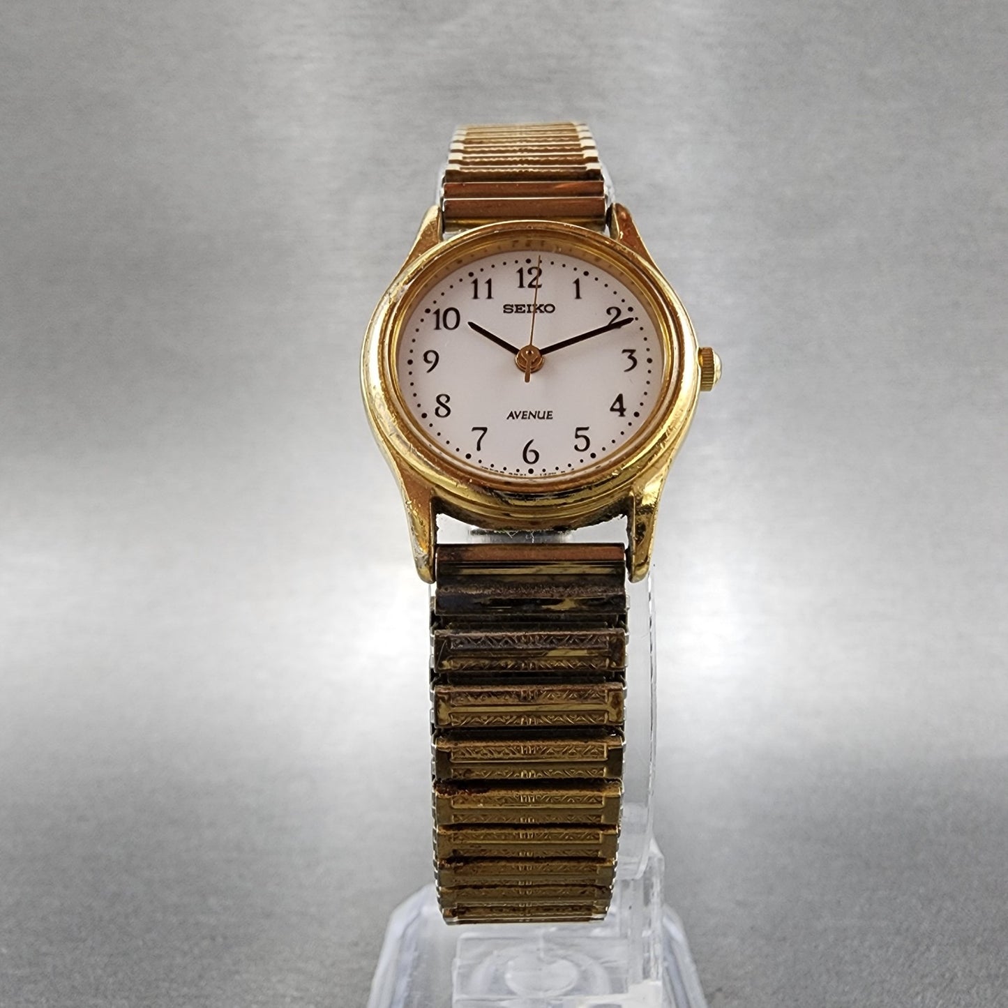 Seiko Avenue Watch Women 23mm White Dial Gold Tone Round 4N210670 New Battery5
