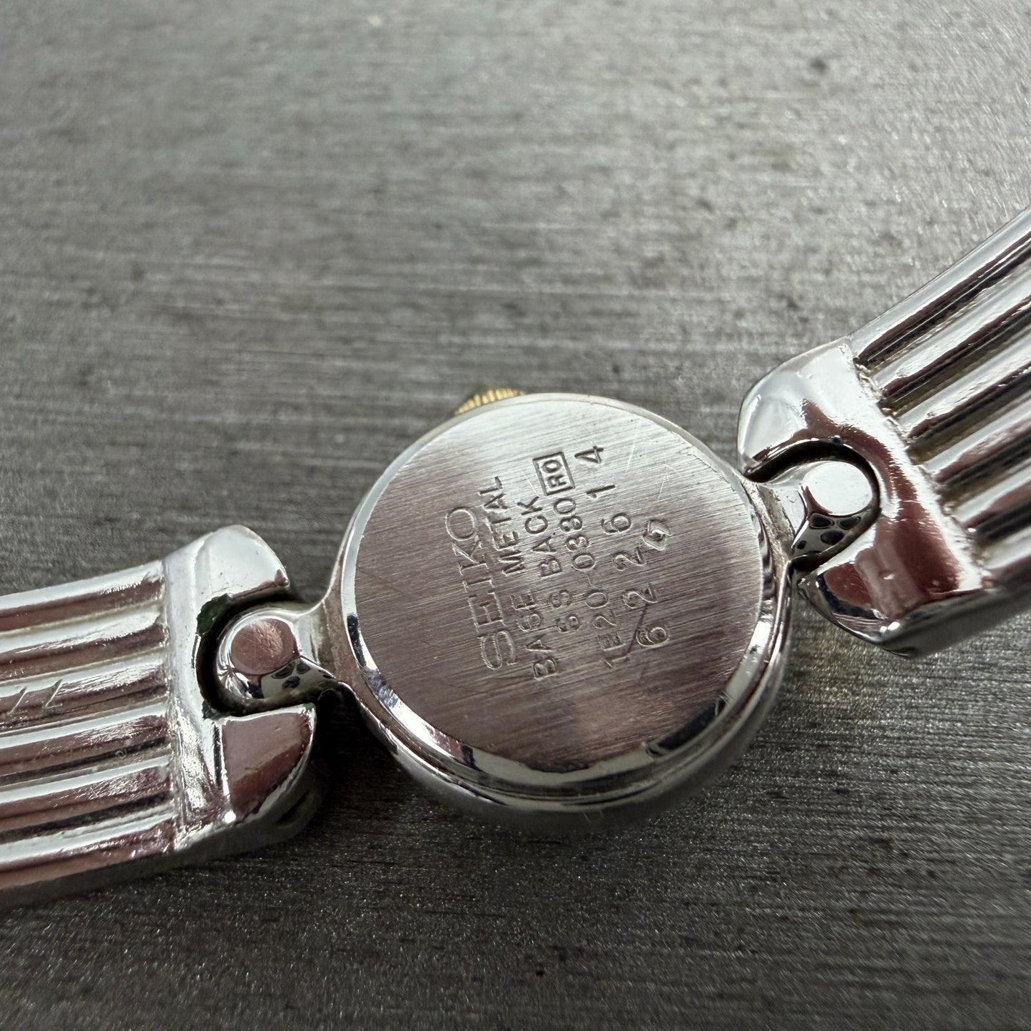 Seiko Watch Women 14mm Silver Dial Two Tone Round 1E20-0380 New Battery Vintage9