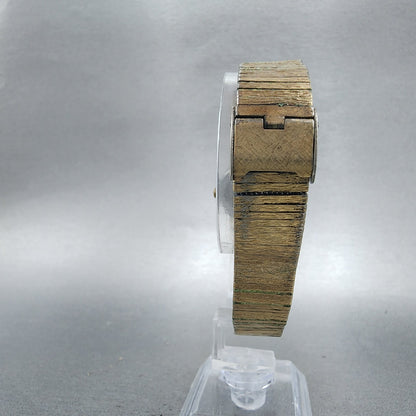 Wittnauer Watch Women 28mm Black Dial Gold Tone Oval Manual Wind Runs VTG7