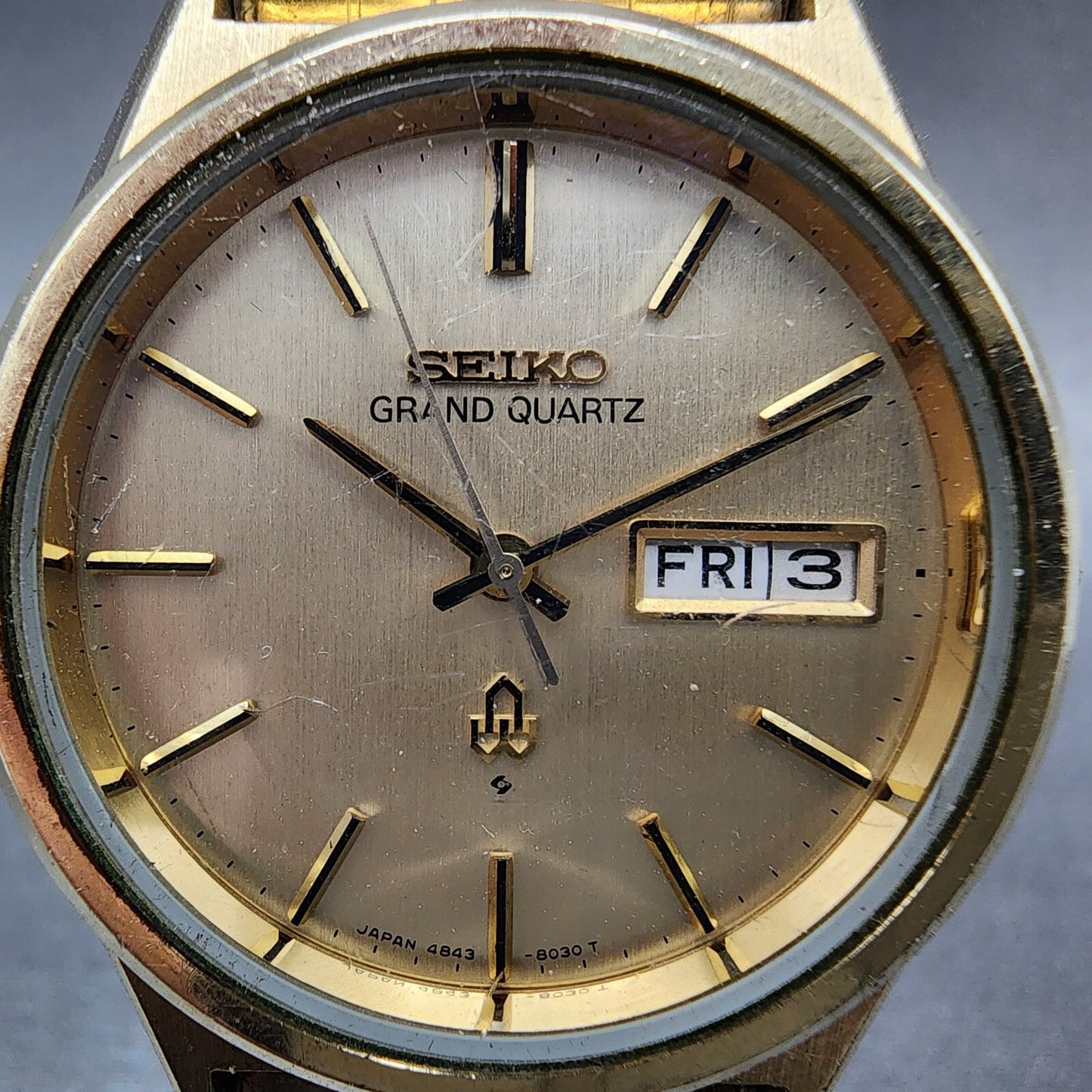 Seiko Grand Quartz Watch Men 38mm Champagne Dial Gold Tone Daydate New Bat