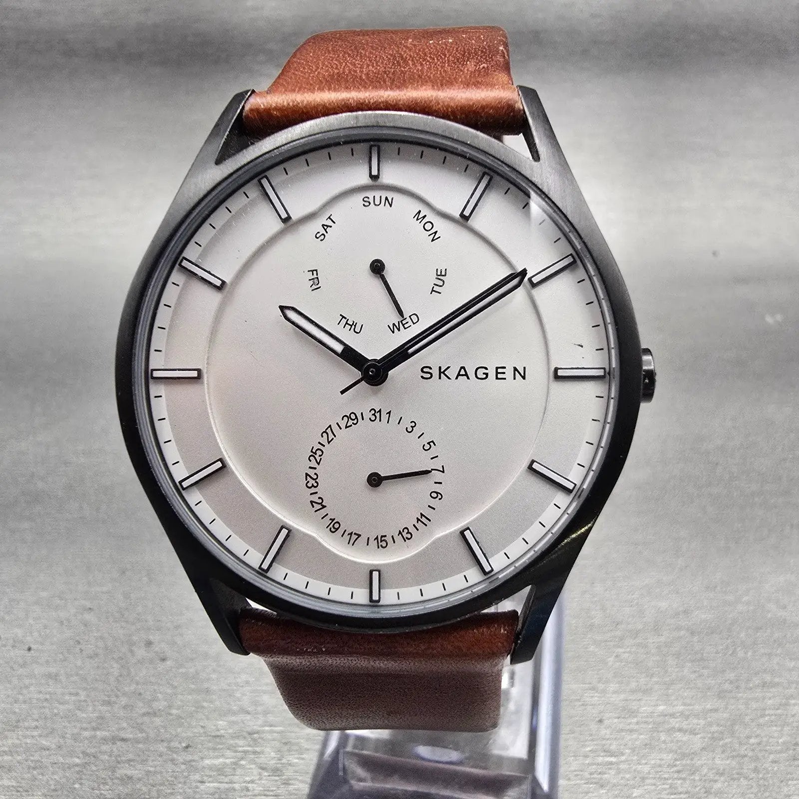 Skagen Holst Watch Men 40mm White Dial Black Tone Daydate SKW6317 New Battery0