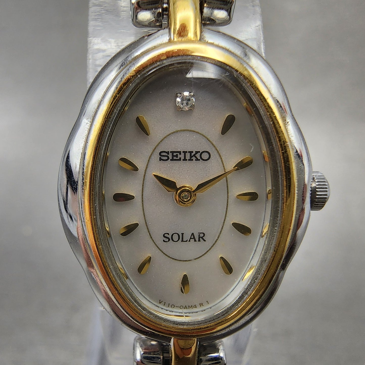 Seiko Solar Watch Women 19mm Gray Dial Two Tone Oval V1100AG0 Runs Bracelet1