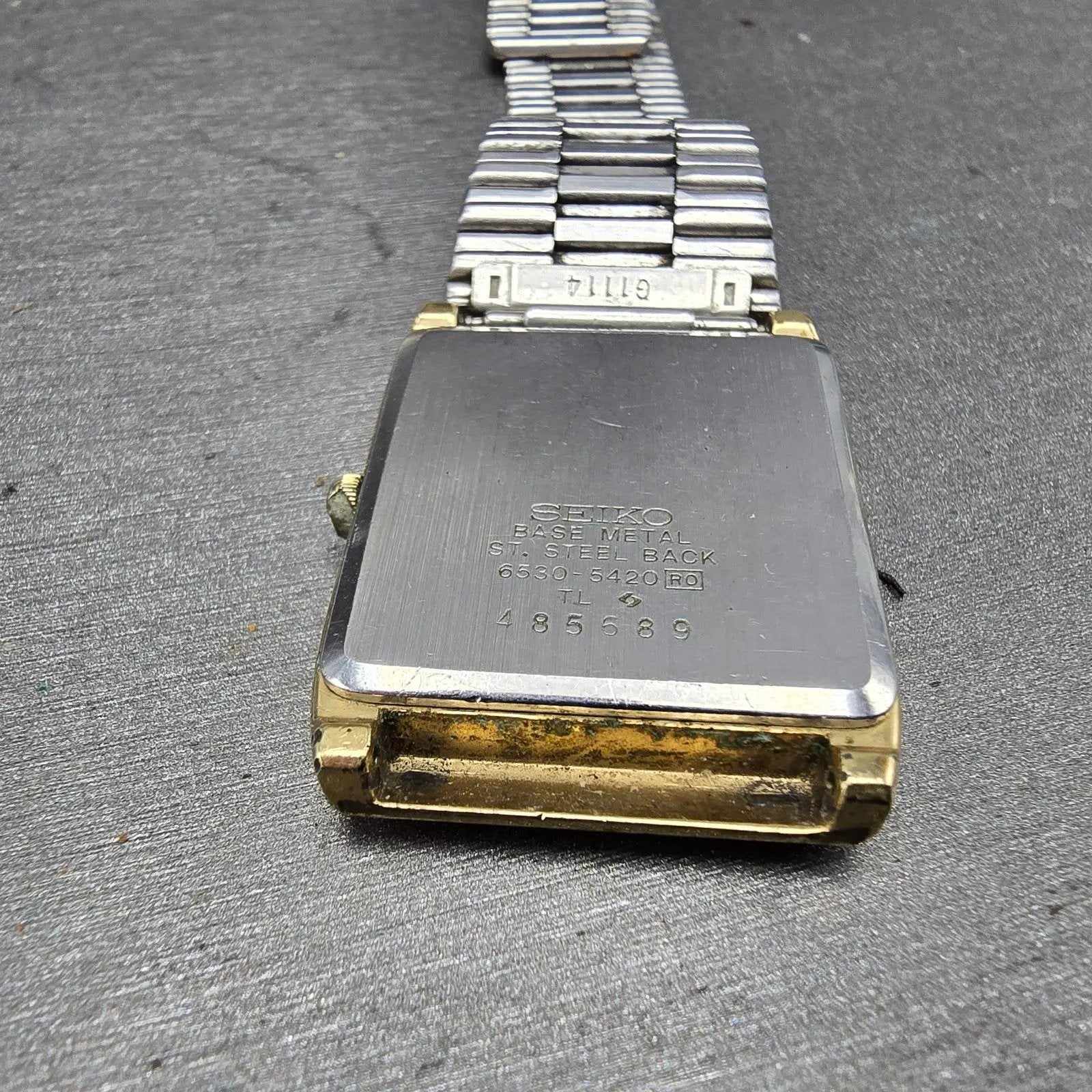Seiko Tank Watch Men 25mm Champagne Dial Gold Tone Rectangle 6530-5420 PARTS VTG10