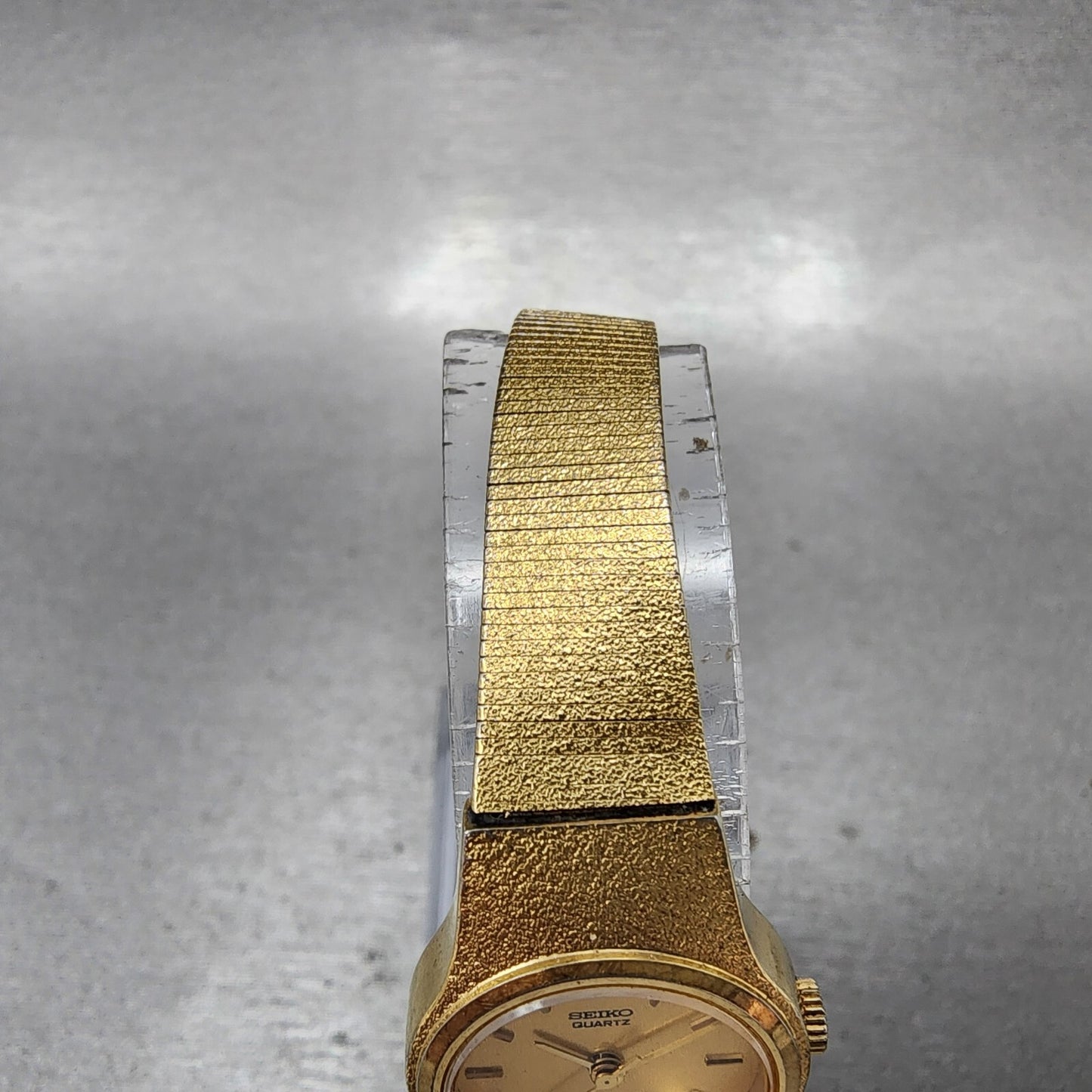 Seiko Watch Women 20mm Gold Dial Gold Tone Round 8Y210029 New Battery VTG4