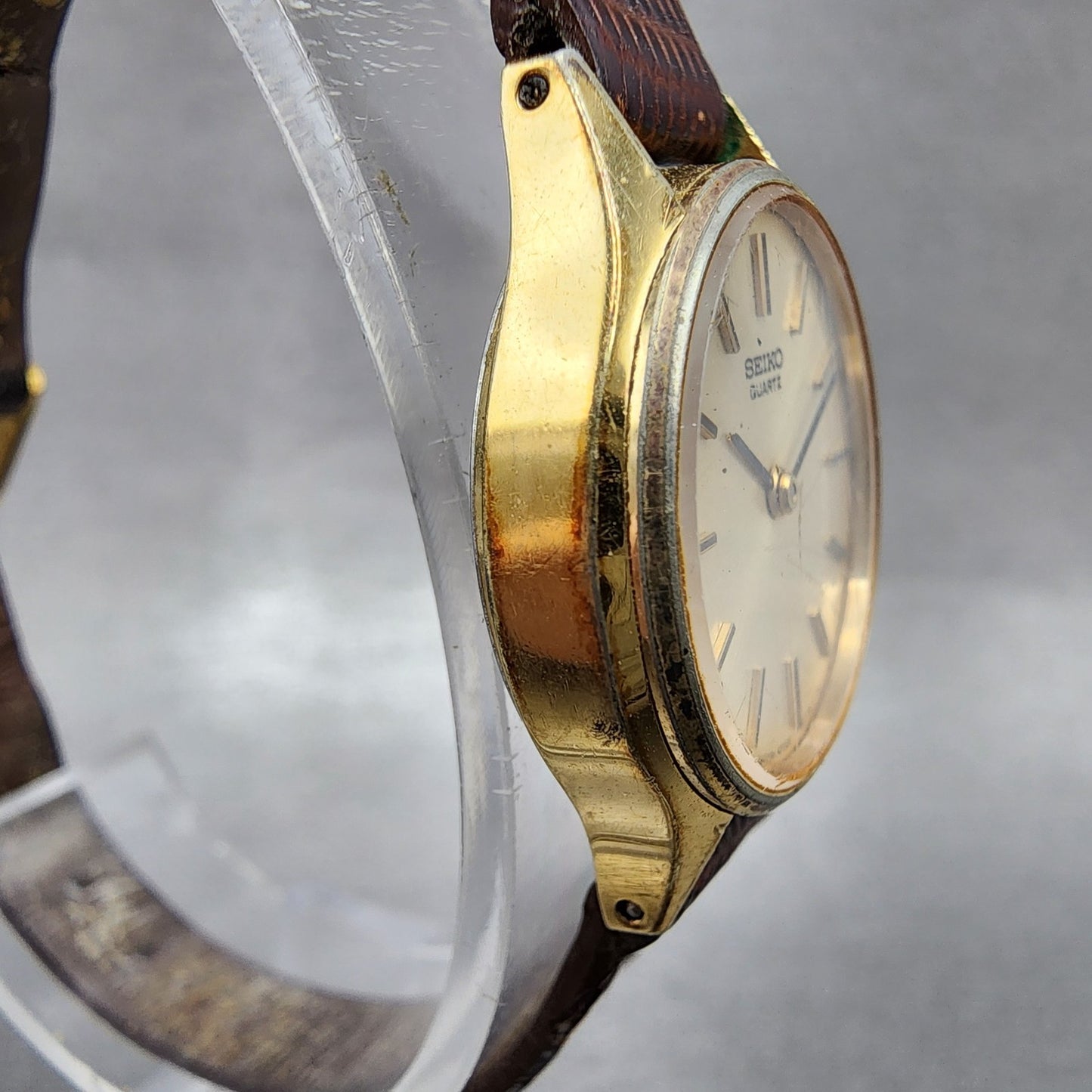 Seiko Watch Women 23mm Champagne Dial Gold Tone Round 47000059 New Battery3
