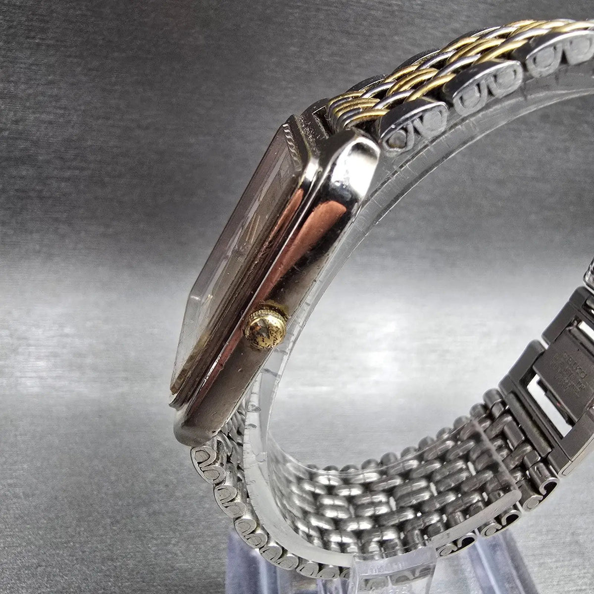 Seiko Tank Watch Men 26mm Gold Dial Two Tone Rectangle V701-5K99 New Battery VTG2