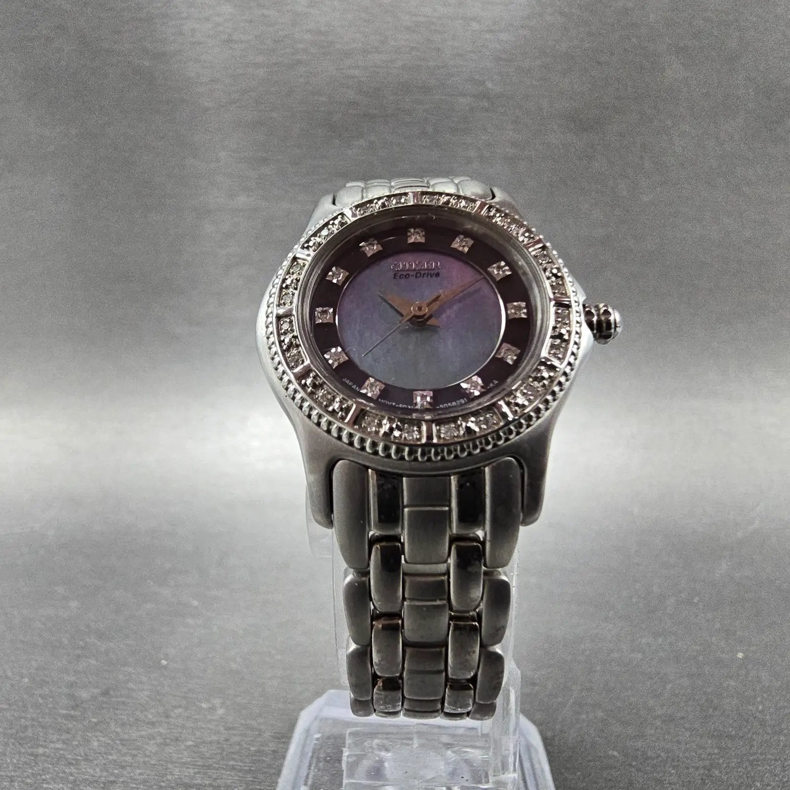 Citizen ECo-Drive Watch Women 26mm MOP Dial Silver Tone Round E031-S034744 Runs5