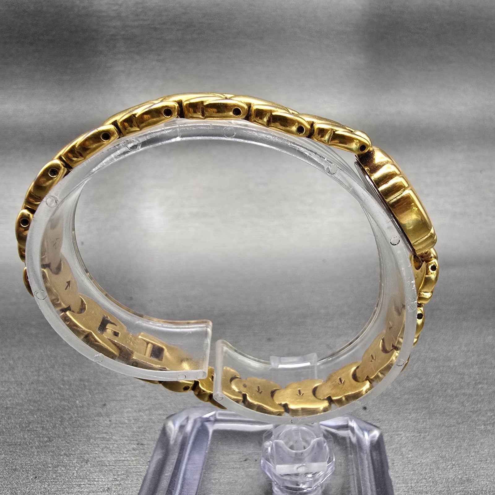 Bulova Watch Women 16mm Gold Dial Gold Tone Oval Diamond Accent New Battery VTG8