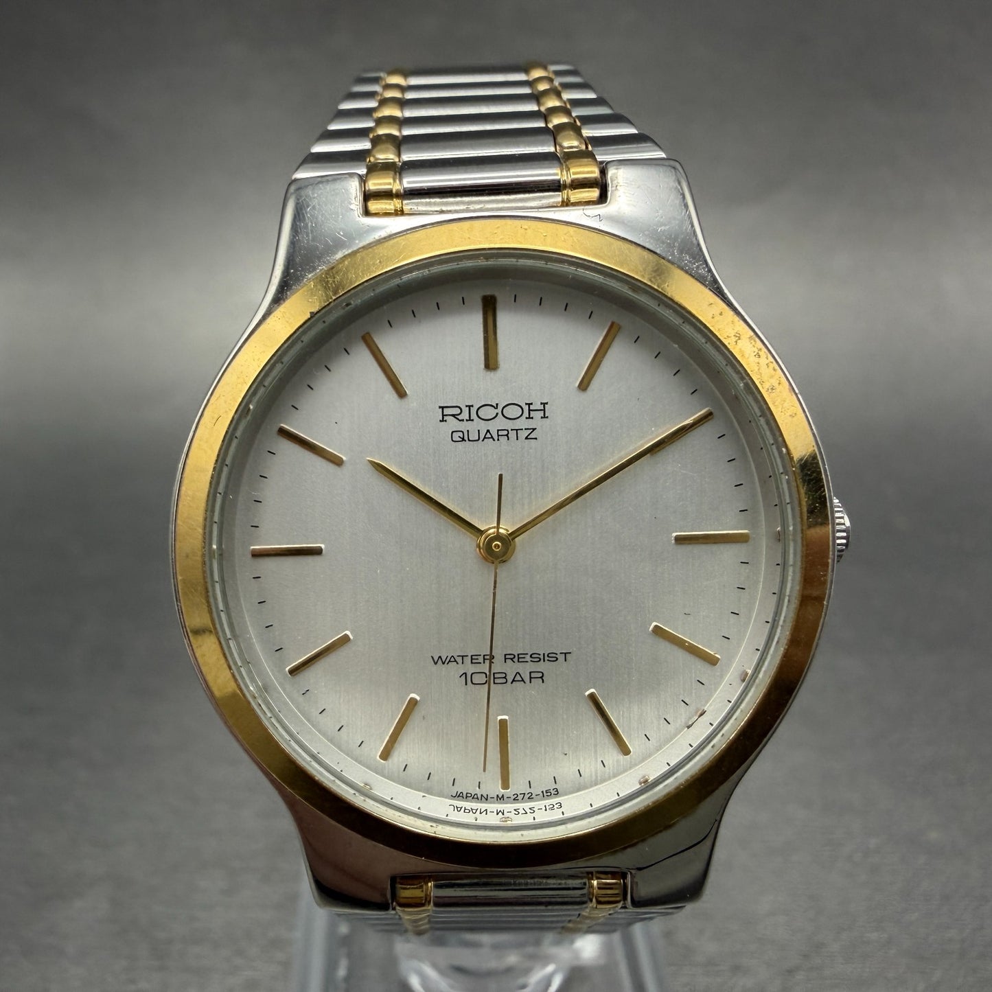 Ricoh Watch Men 32mm Silver Dial Two Tone Round Bracelet New battery VTG0
