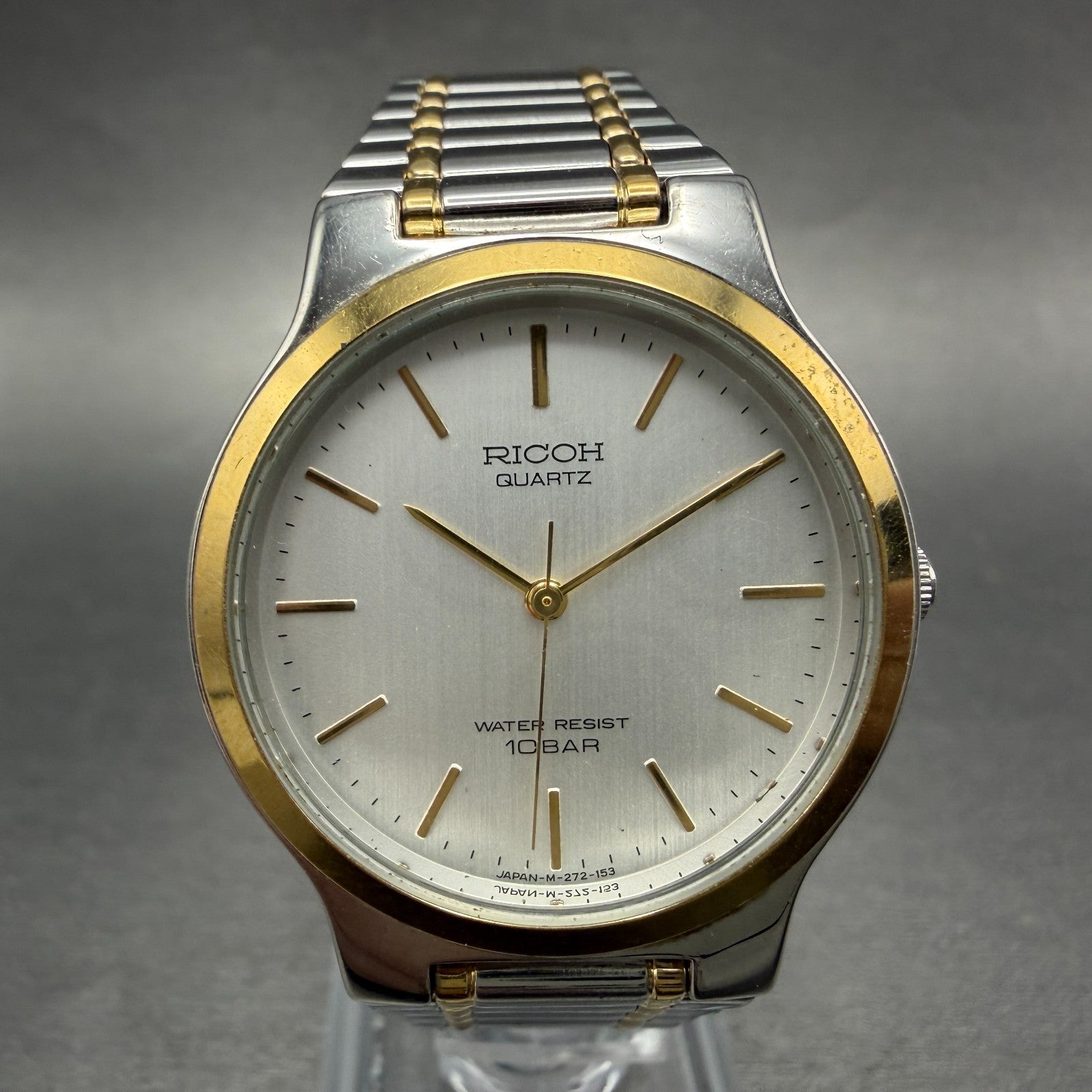 Ricoh Watch Men 32mm Silver Dial Two Tone Round Bracelet New battery VTG0