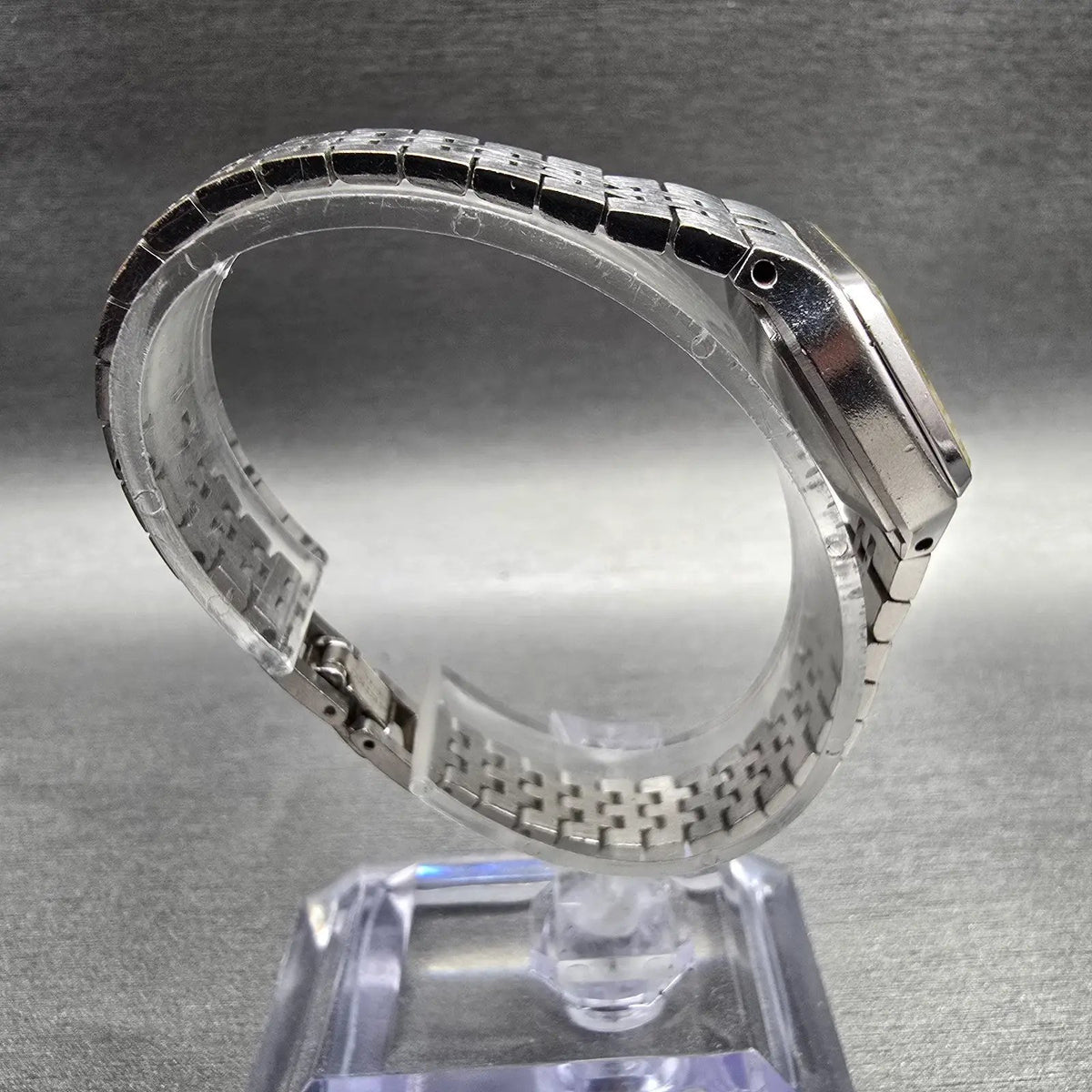 Seiko Digital Watch Women 23mm Blue Dial Silver Tone Rectangle L012-4009 New Bat8