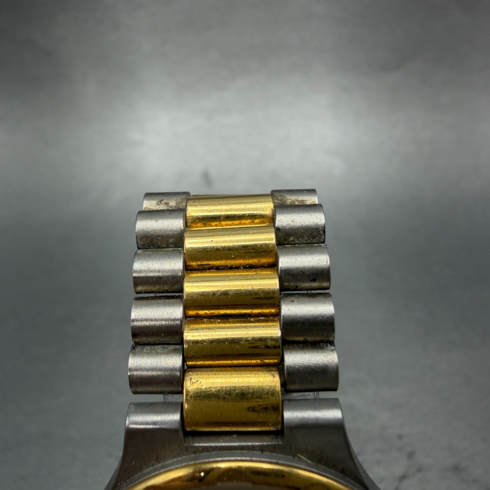 Elgin Watch Women 30mm Silver Dial Two Tone Round FK262 New Battery Vintage4