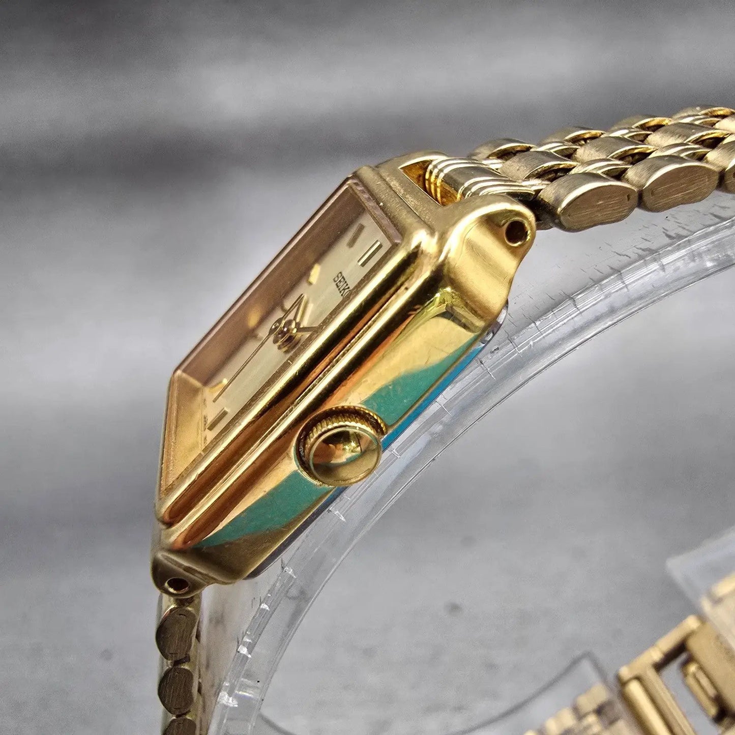 Seiko Watch Women 17mm Gold Dial Gold Tone Rectangle 1N01-5E70 New Battery VTG2
