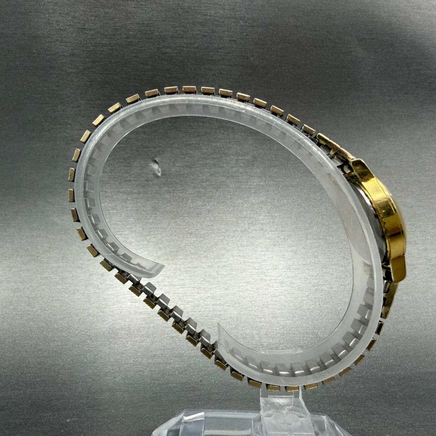 Seiko Watch Women 22mm Champagne Dial Gold Tone Round 2320-0030 New Battery8
