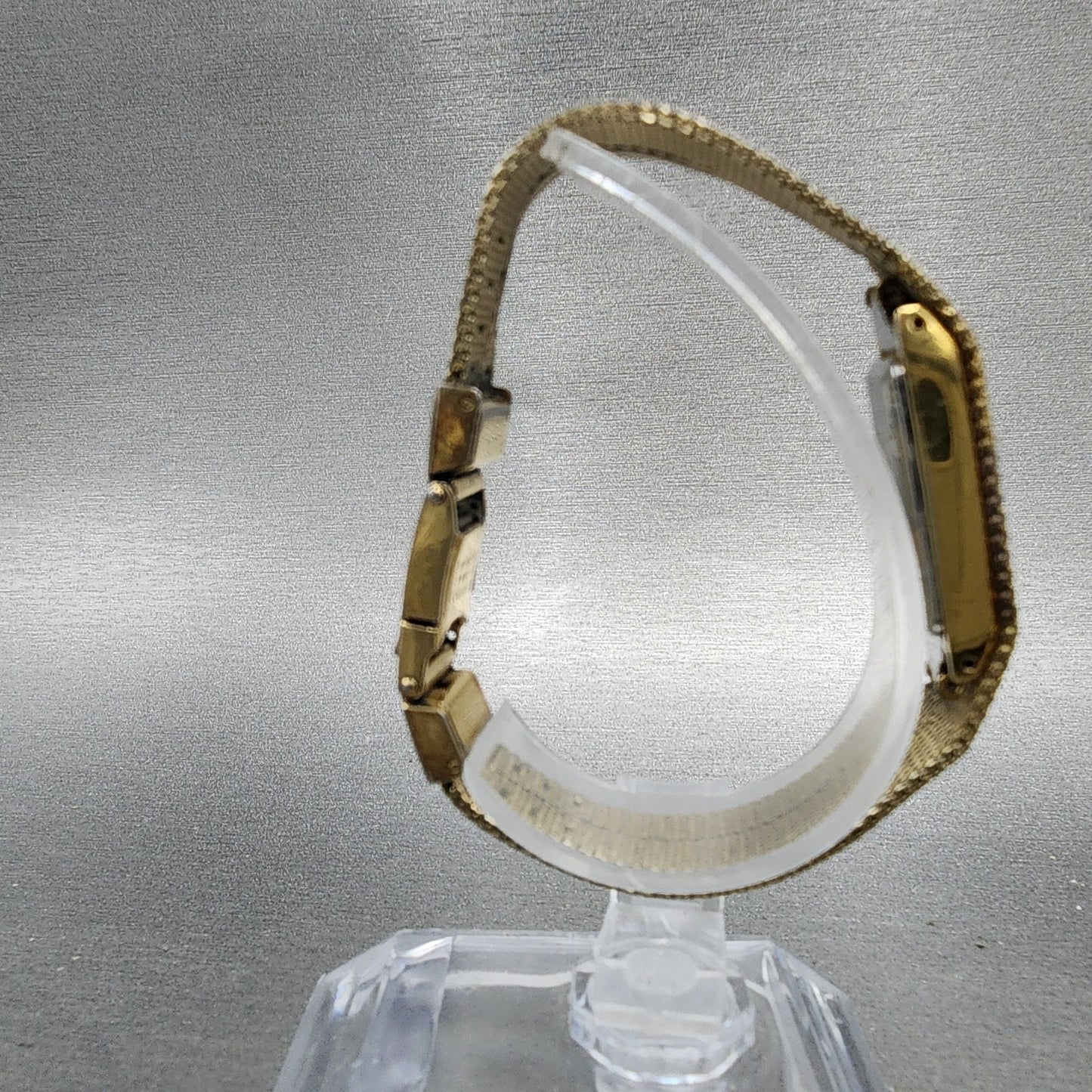 Seiko Tank Watch Women 12mm Champagne Dial Gold Tone 13205039 New Battery8