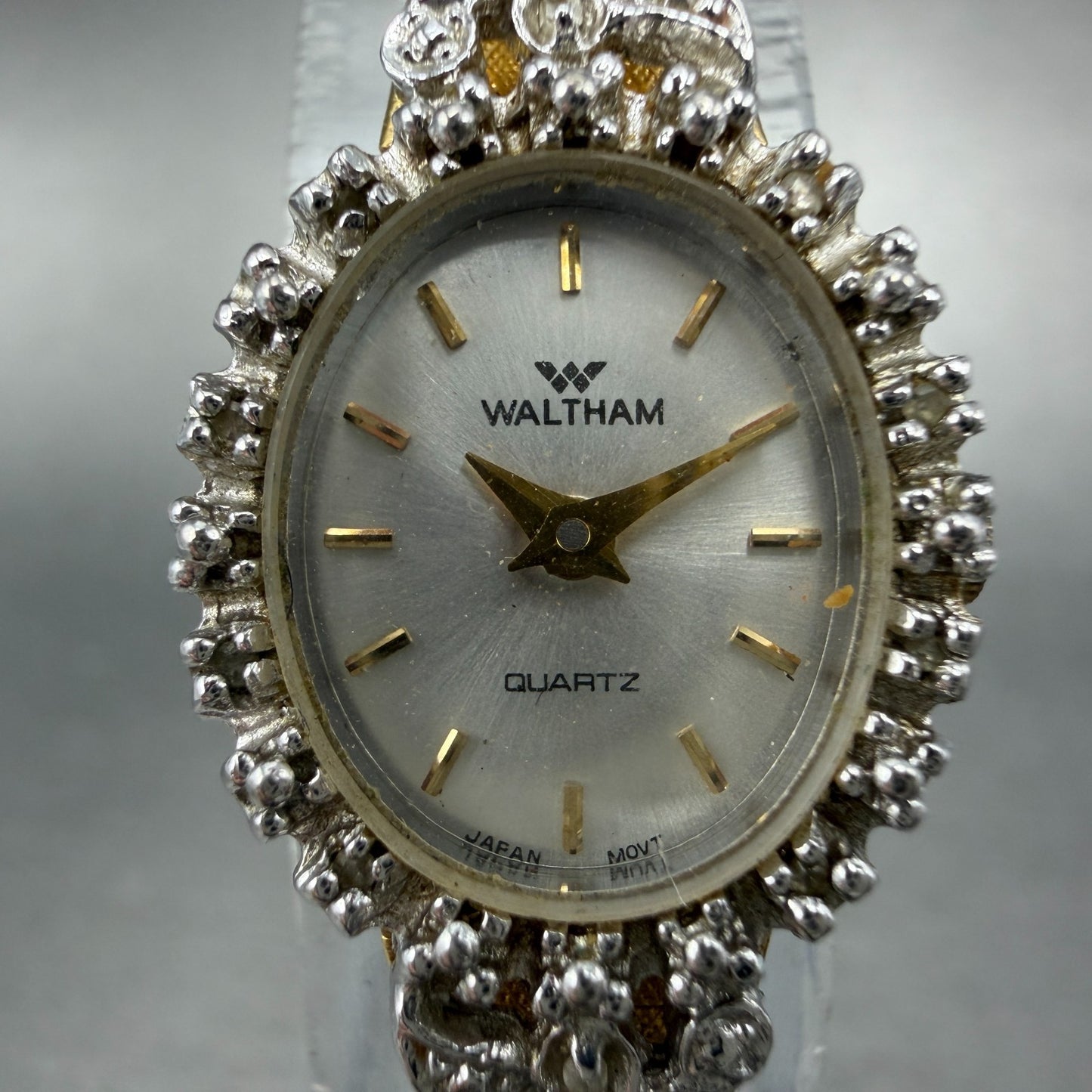 Waltham Watch Women 16mm White Dial Gold Tone Oval Diamond Bezel New Battery ABC1