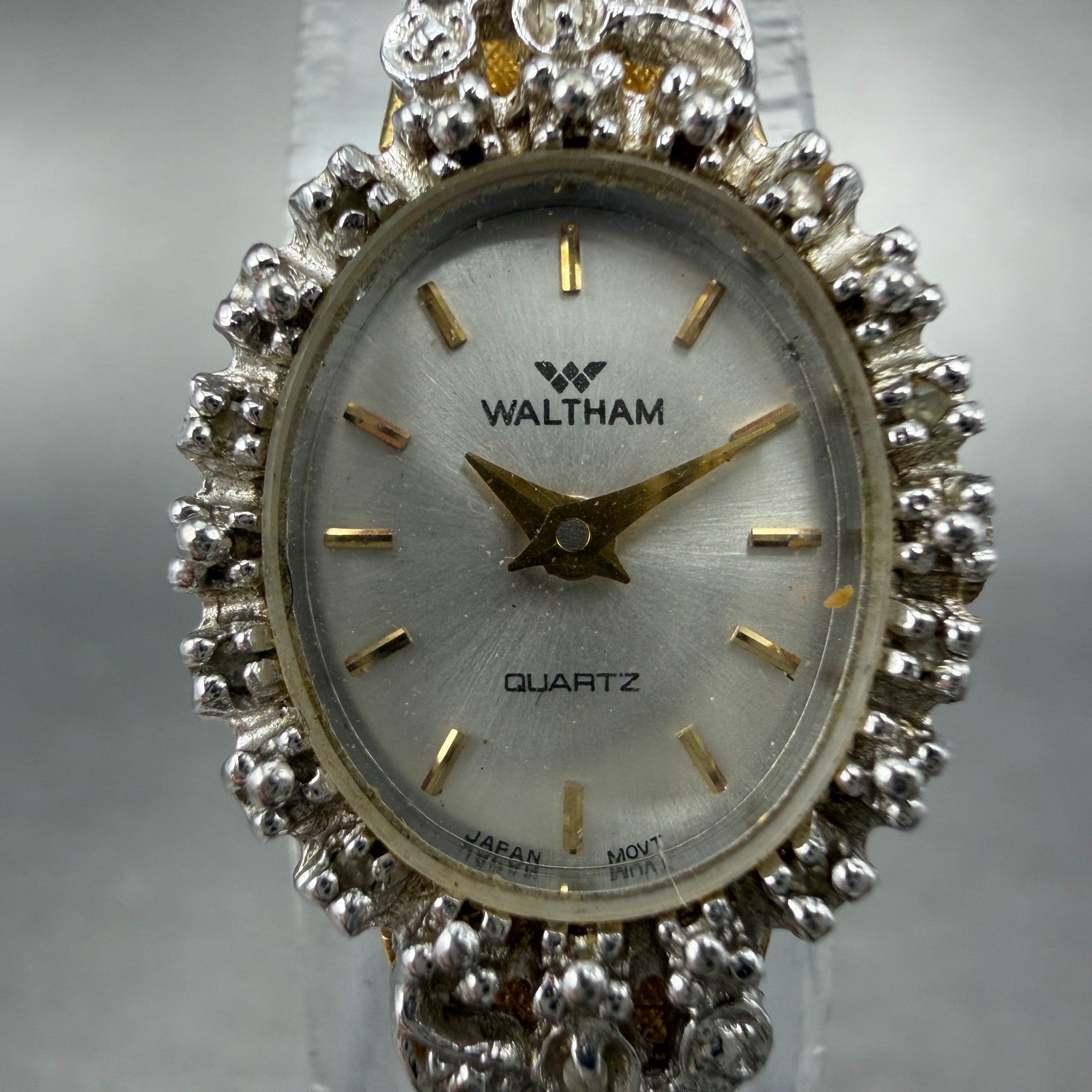 Waltham Watch Women 16mm White Dial Gold Tone Oval Diamond Bezel New Battery ABC1
