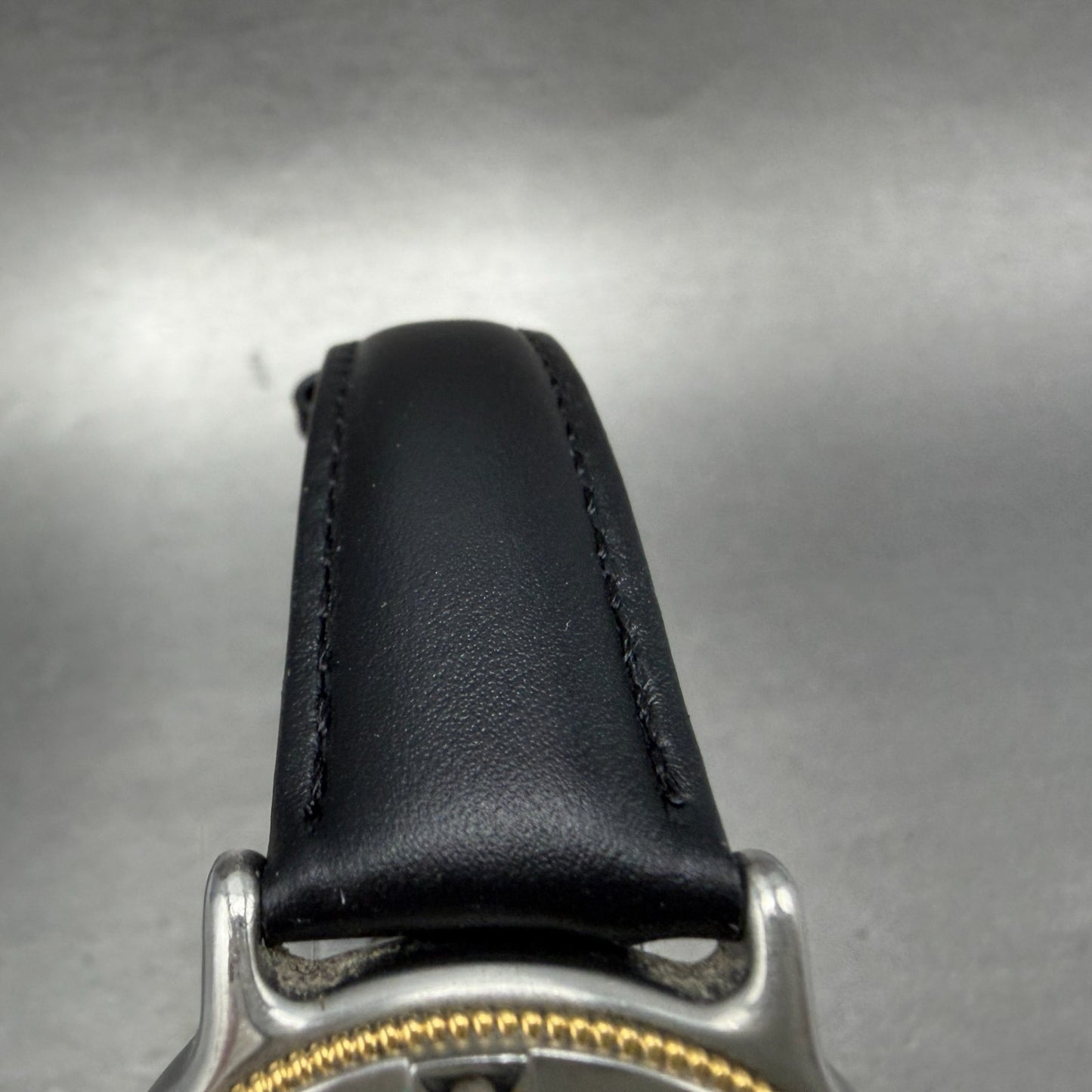Eddie Bauer Dive Watch Men 36mm White Dial Two Tone Date Round New Battery5