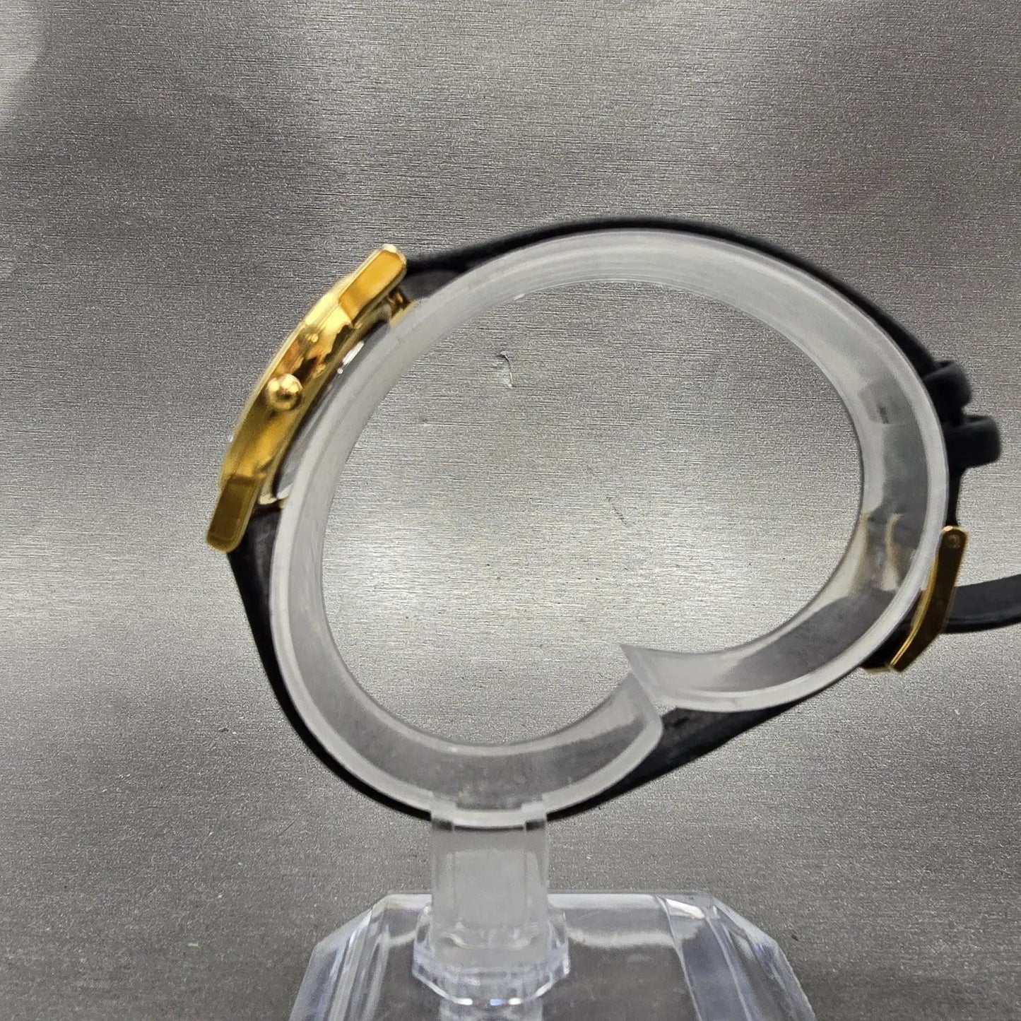 Movado Museum Watch Women 25mm Black Dial Gold Tone Round 87 A1 845 New BatteryL6