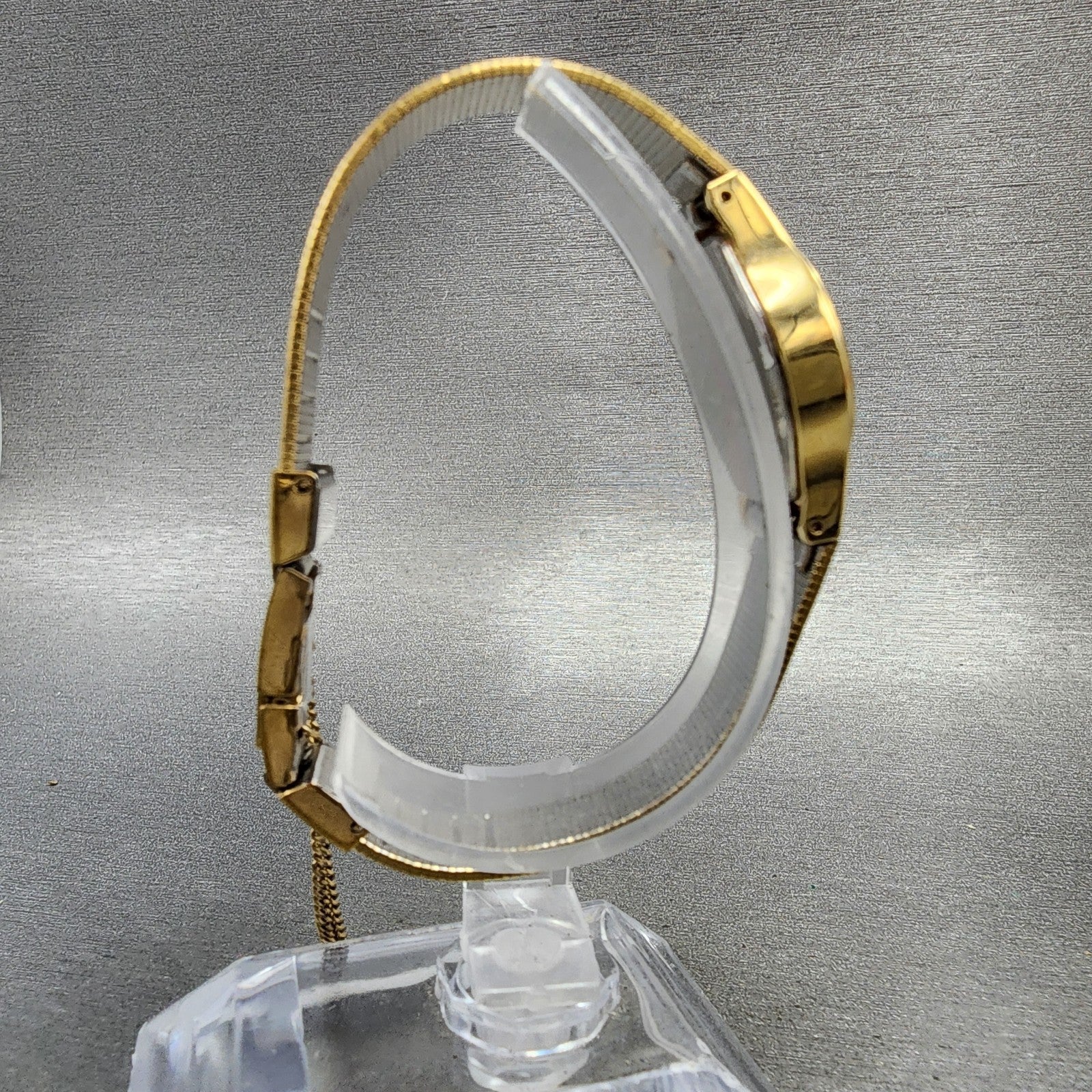 Seiko Watch Women 20mm Champagne Dial Gold Tone Round 8Y210020 New Battery8