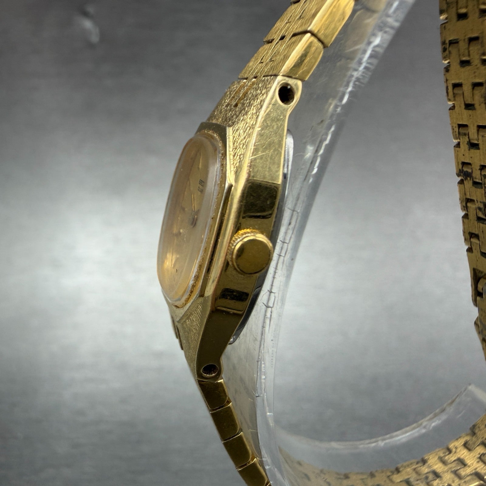 Seiko Watch Women 17mm Champagne Dial Gold Tone Rectangle 2C20-5749 New Battery22