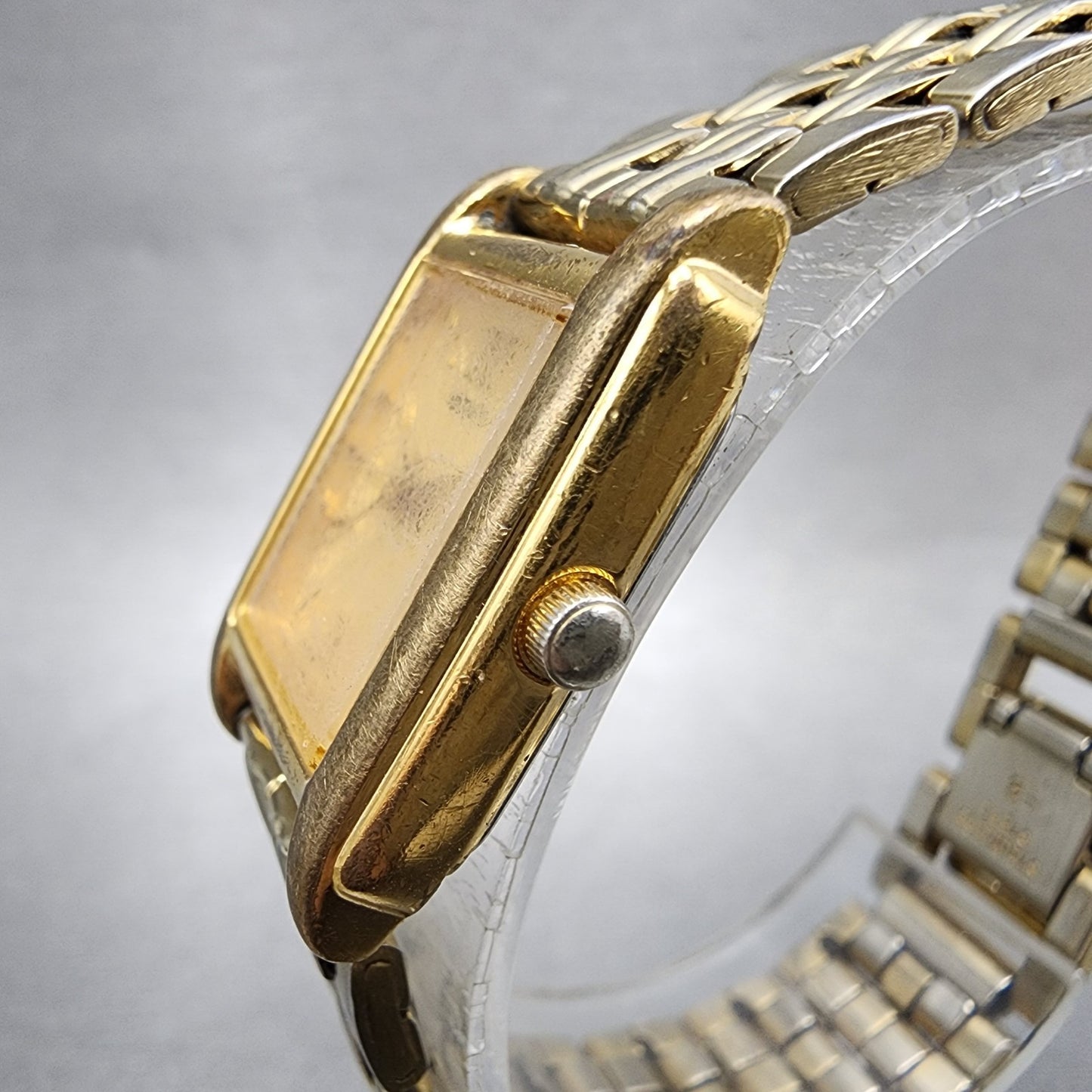 Seiko Tank Watch Women 18mm Champagne Dial Gold Tone V4015650 New Battery2