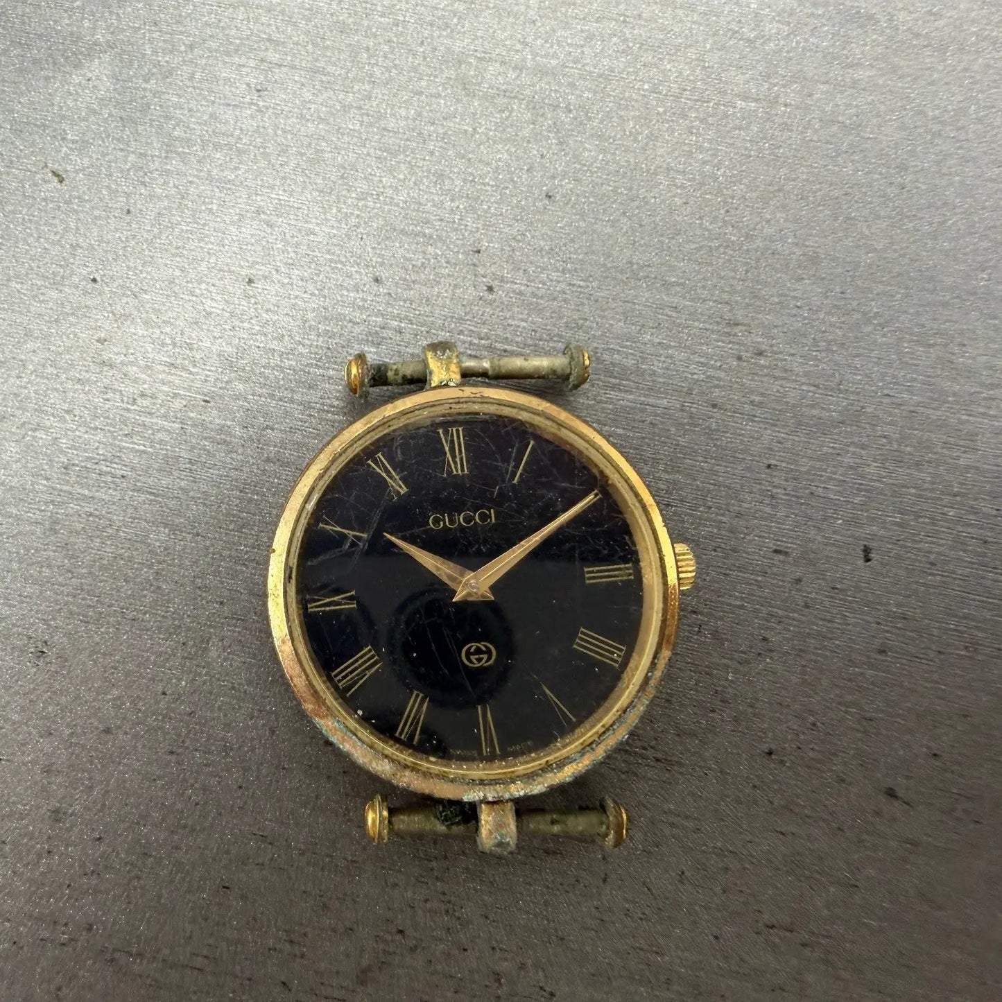 Gucci 2000M Watch Men 30mm Black Dial Gold Plated Round New Battery Vintage 65G0